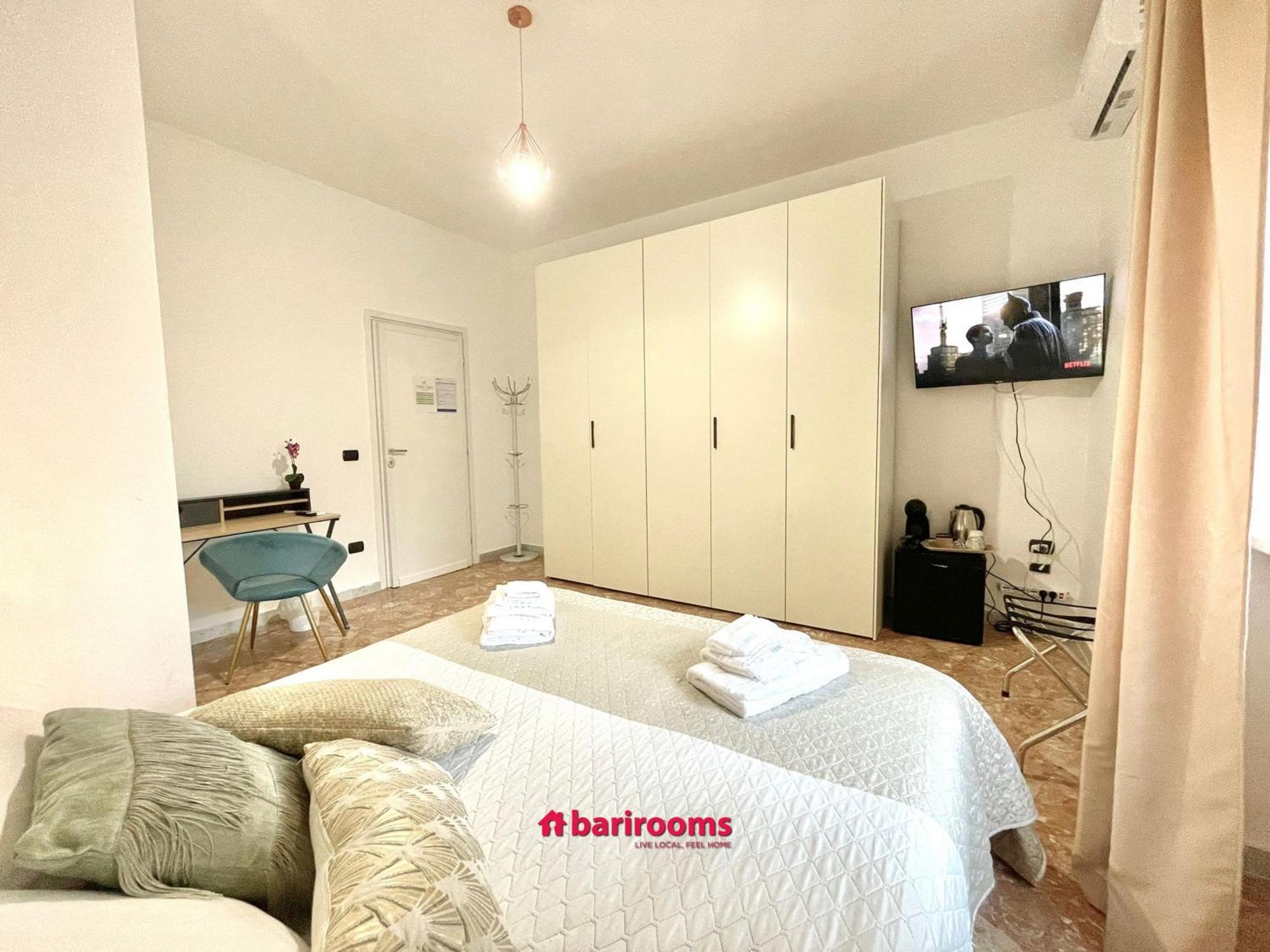Barirooms Piccinni Guest house *