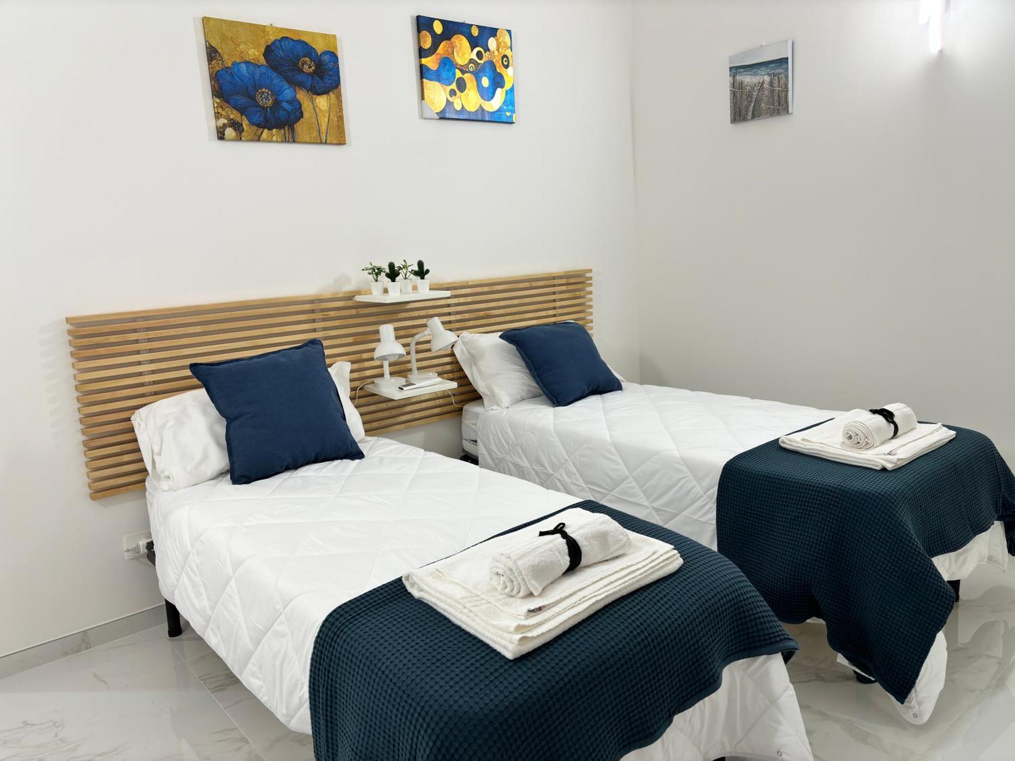 Your Home, Easy Walk To The Apartman *