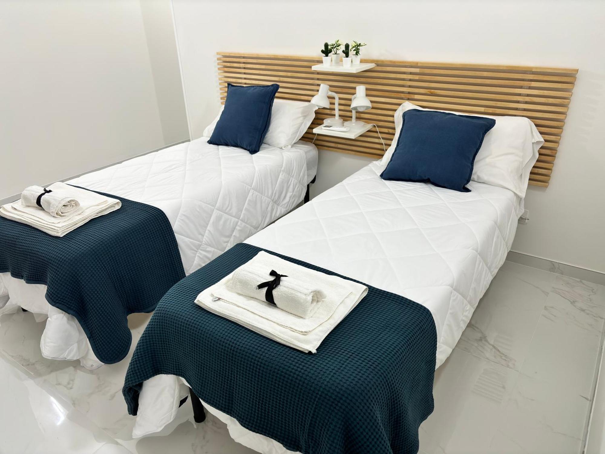 Your Home, Easy Walk To The Apartament
