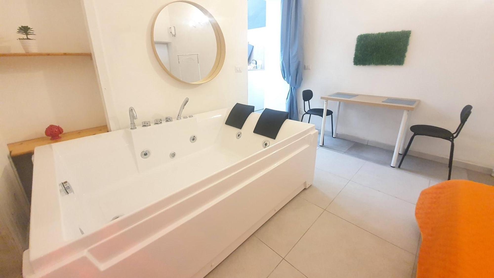 Adriatica Hottube And Sauna * Bari
