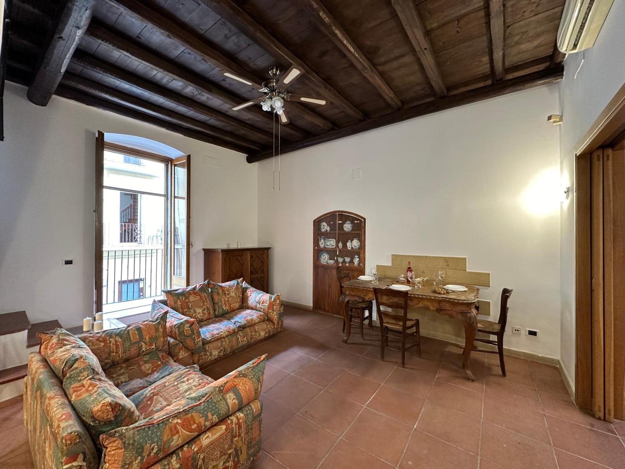 Dimora Ester A Due Passi Dal Castello Svevo Bari