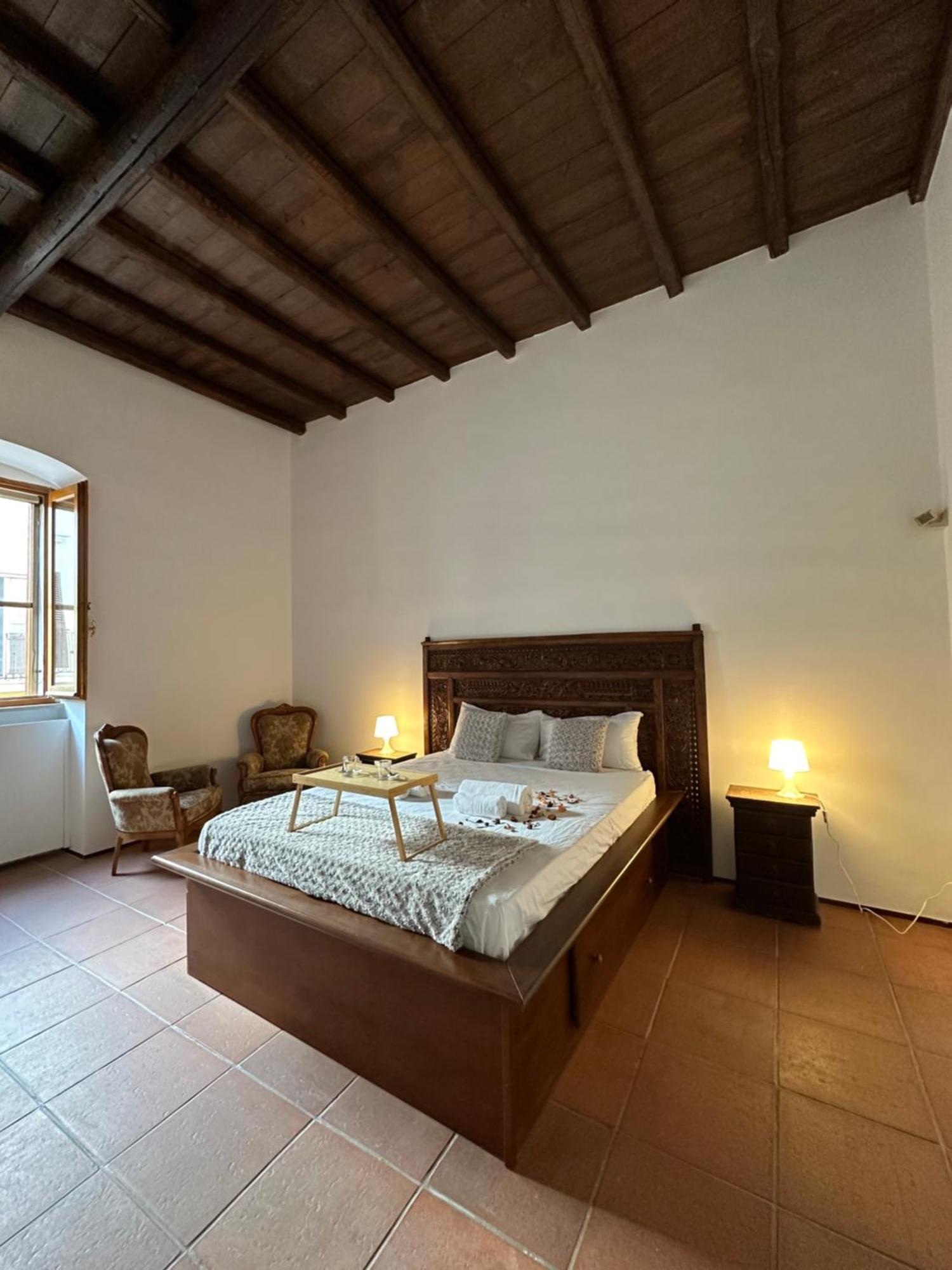 Holiday home Dimora Ester A Due Passi Dal Castello Svevo Bari
