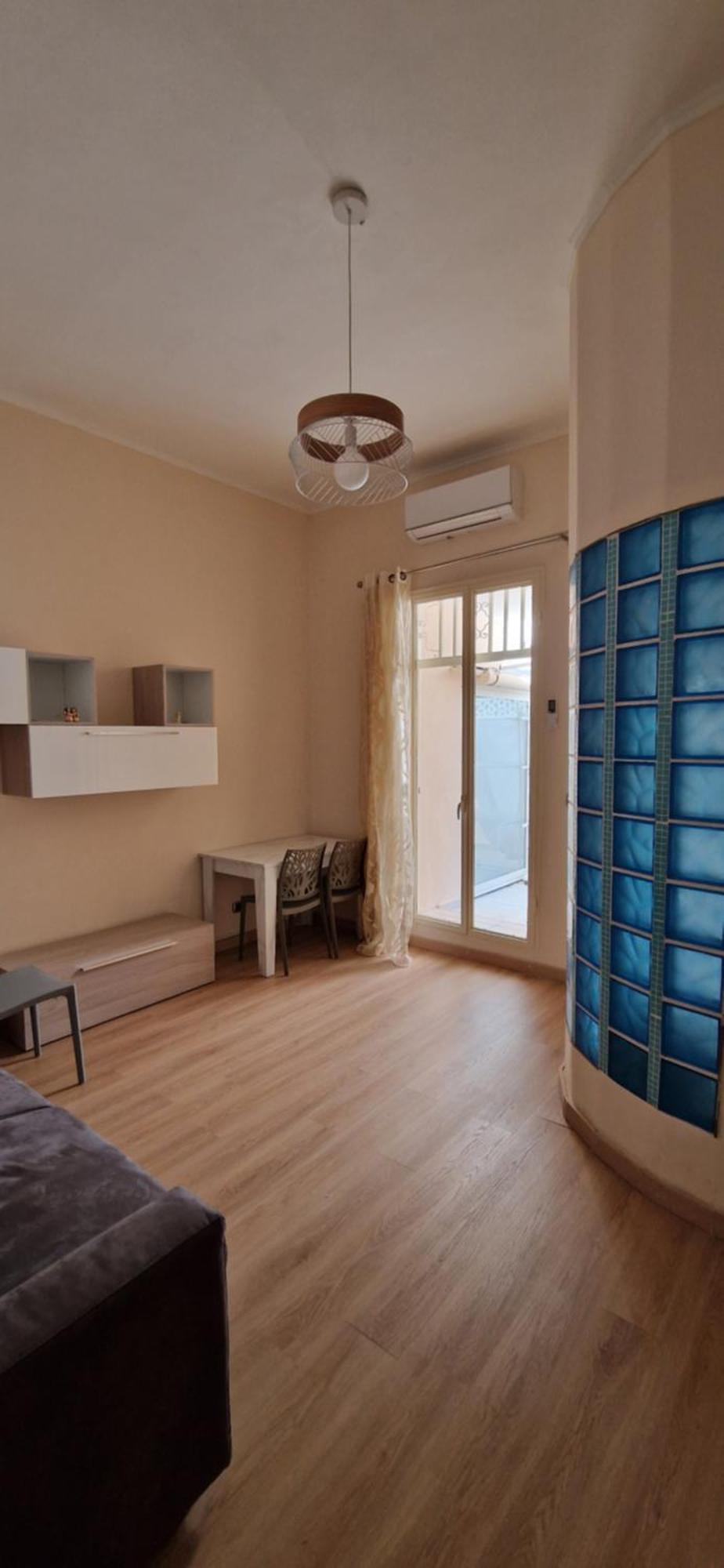 Apartment Cleopatra Bari