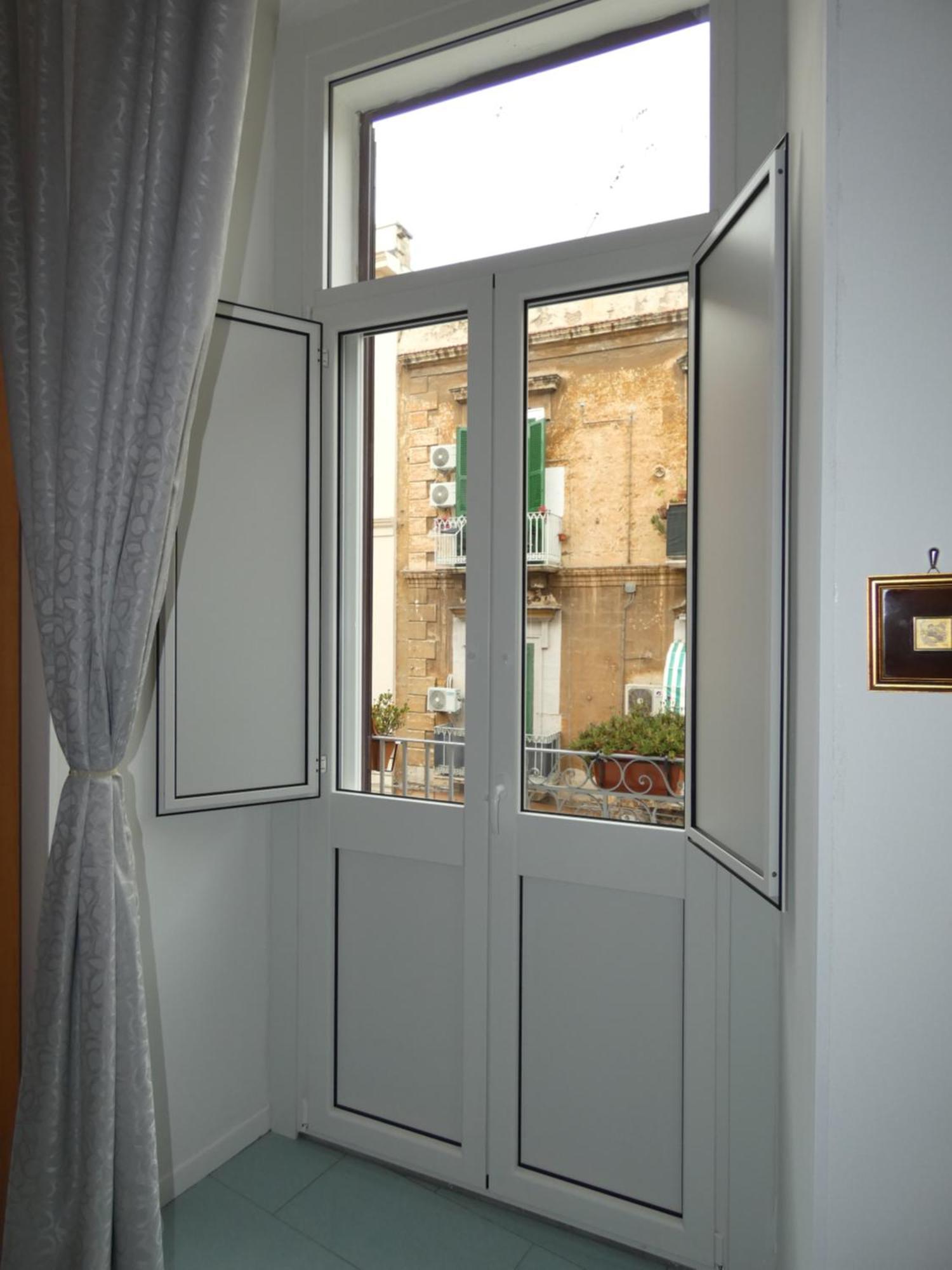 House Sasanelli *