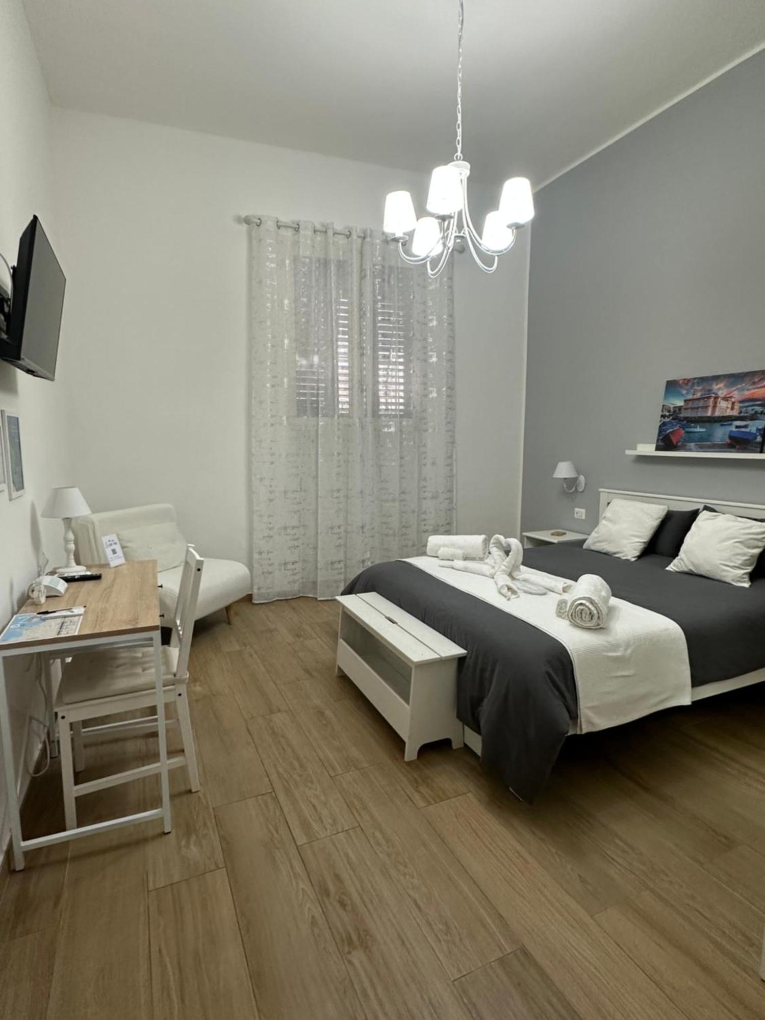 Apulia White House 59 *