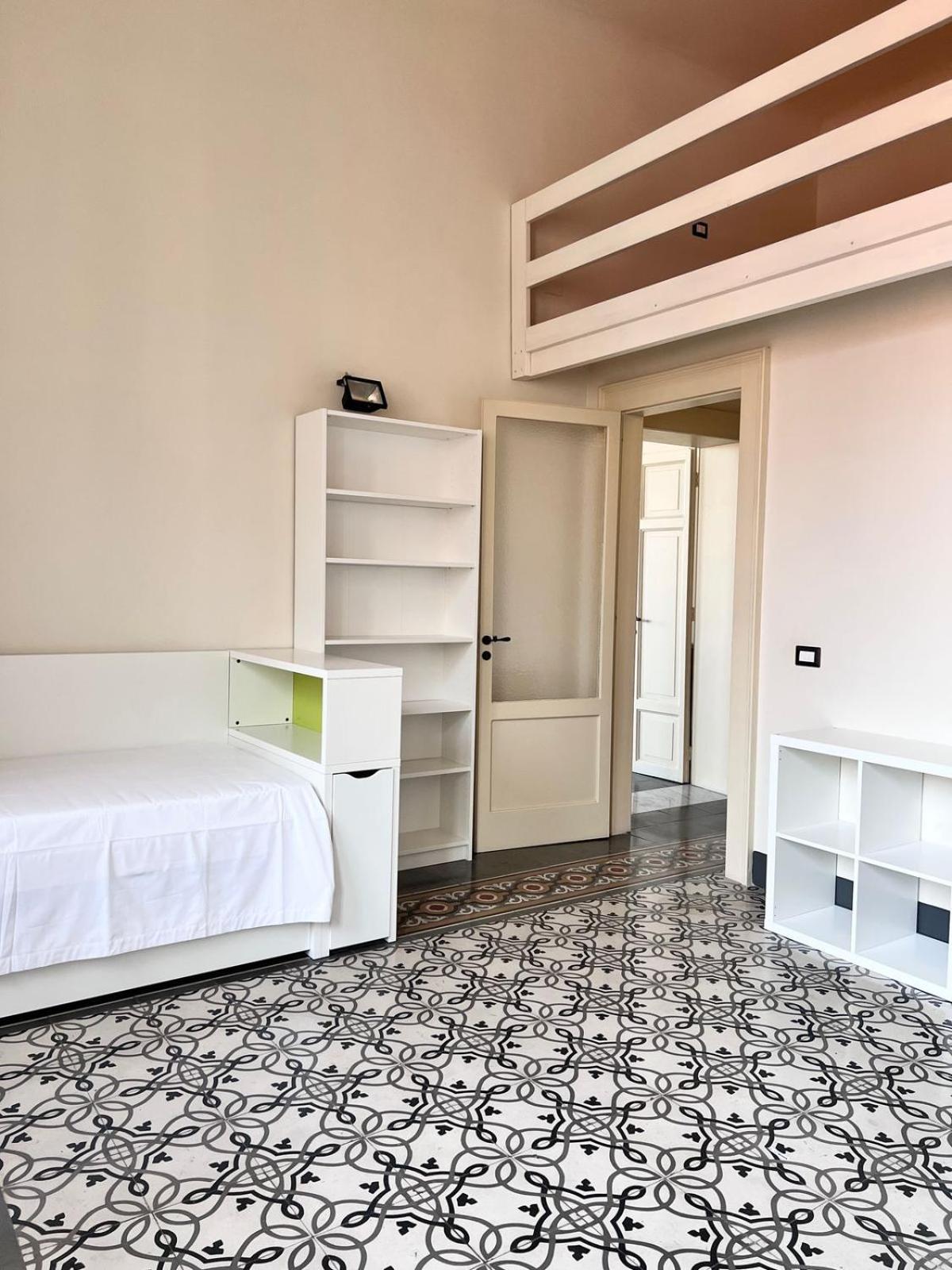 Stay-theatre * Bari