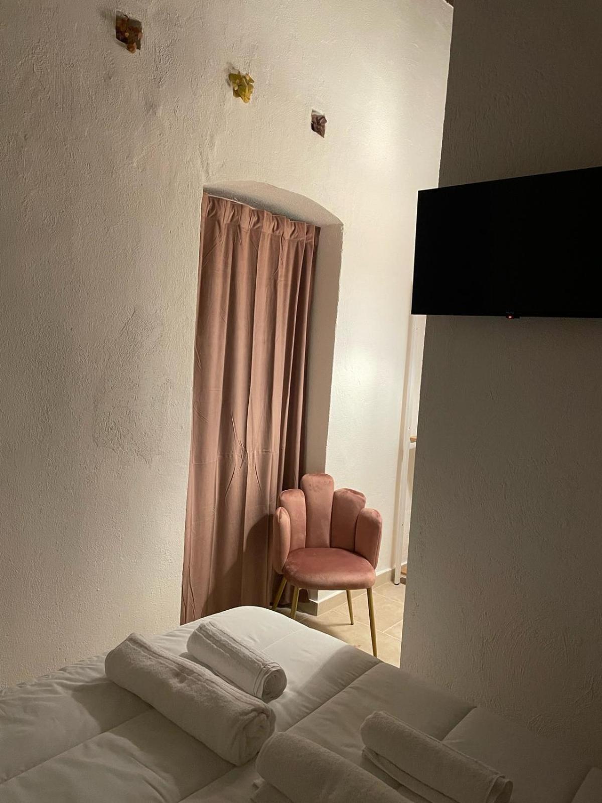 La Maison De Poupee * Bari