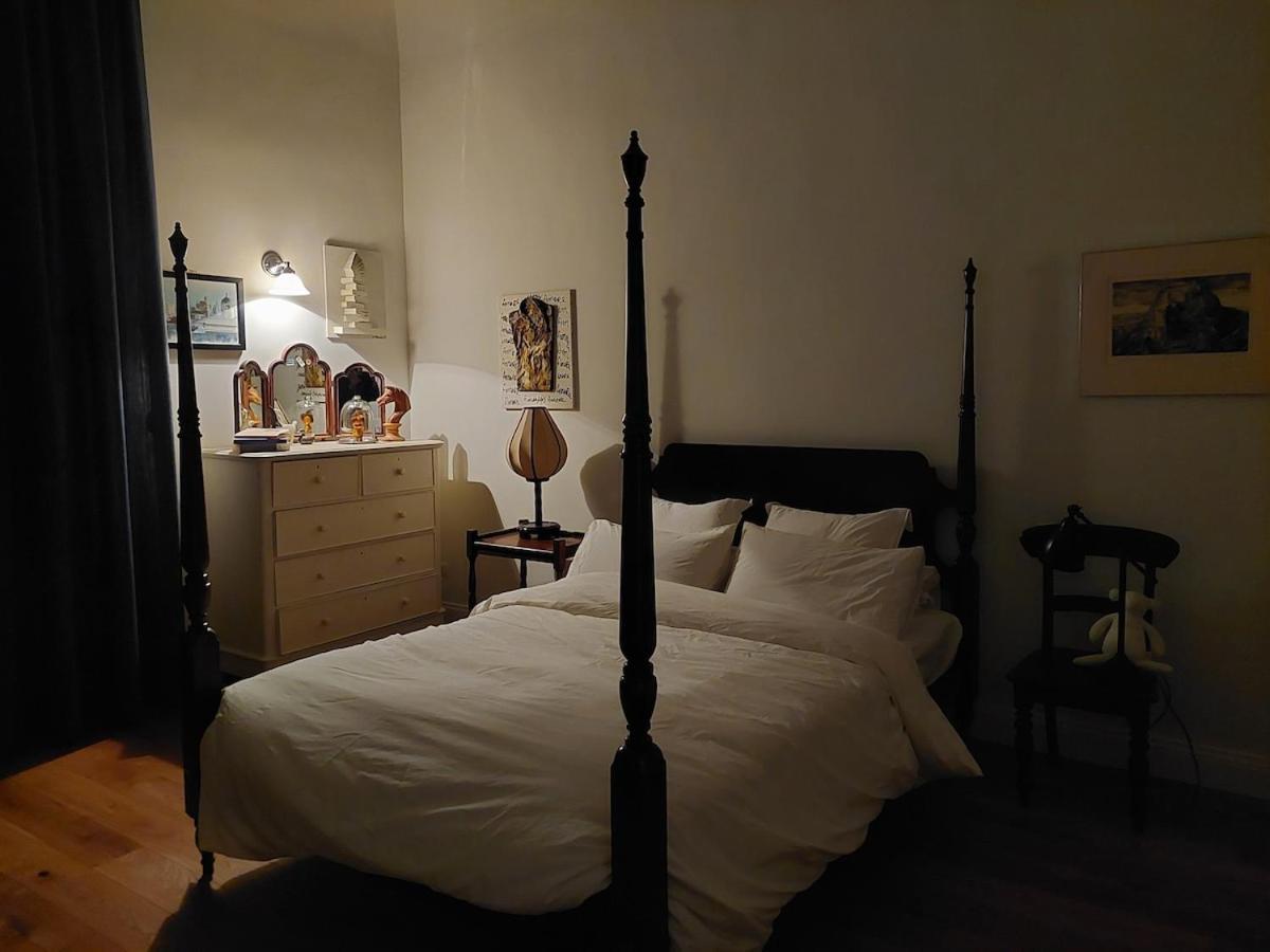 Nook * Bari