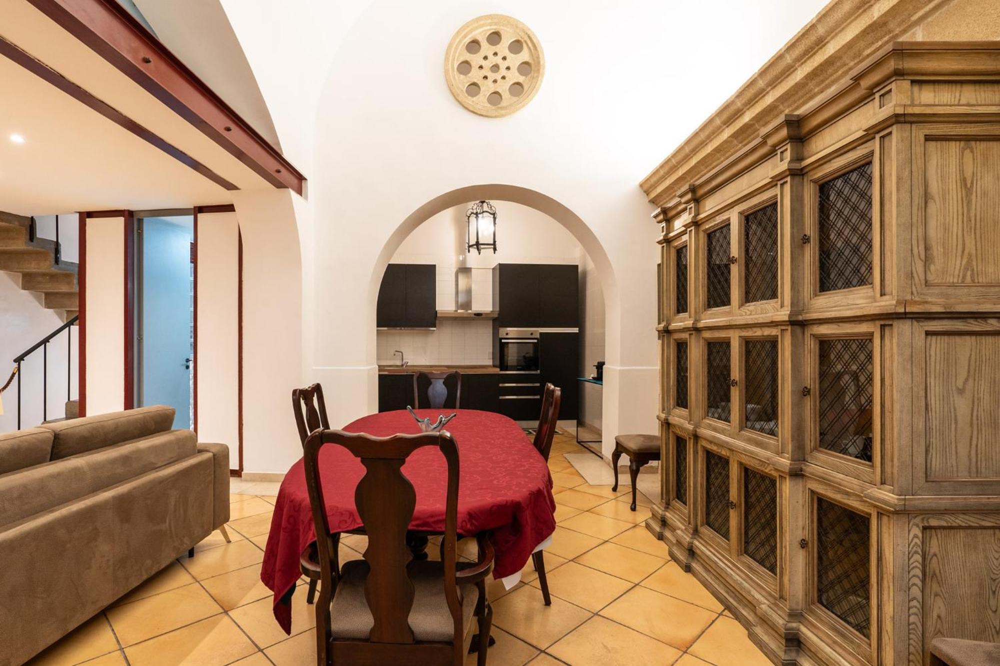 Palazzo Barone Apartment *