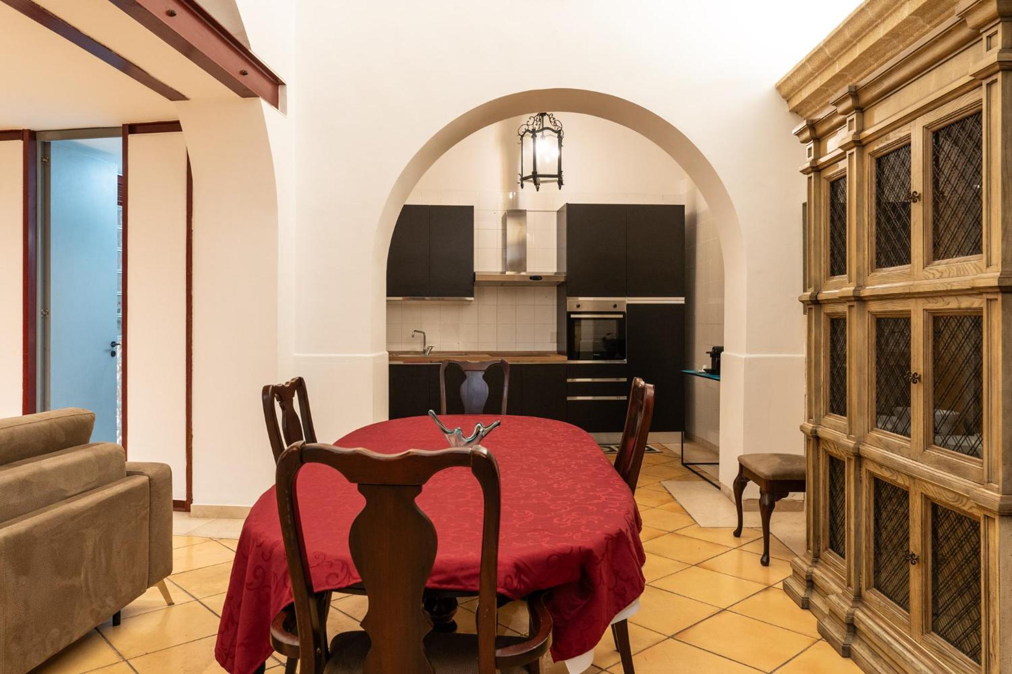 Apartment Palazzo Barone Bari