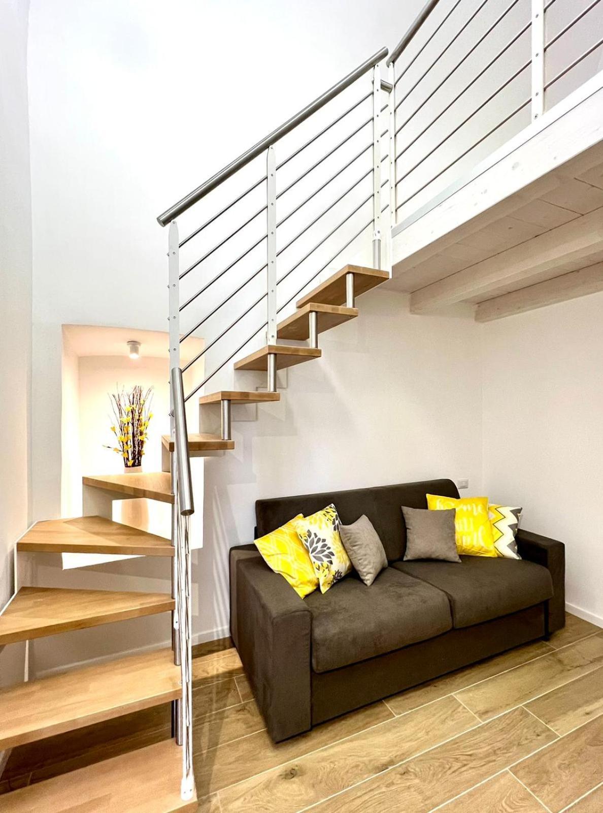 Andrea's 12 Apartment