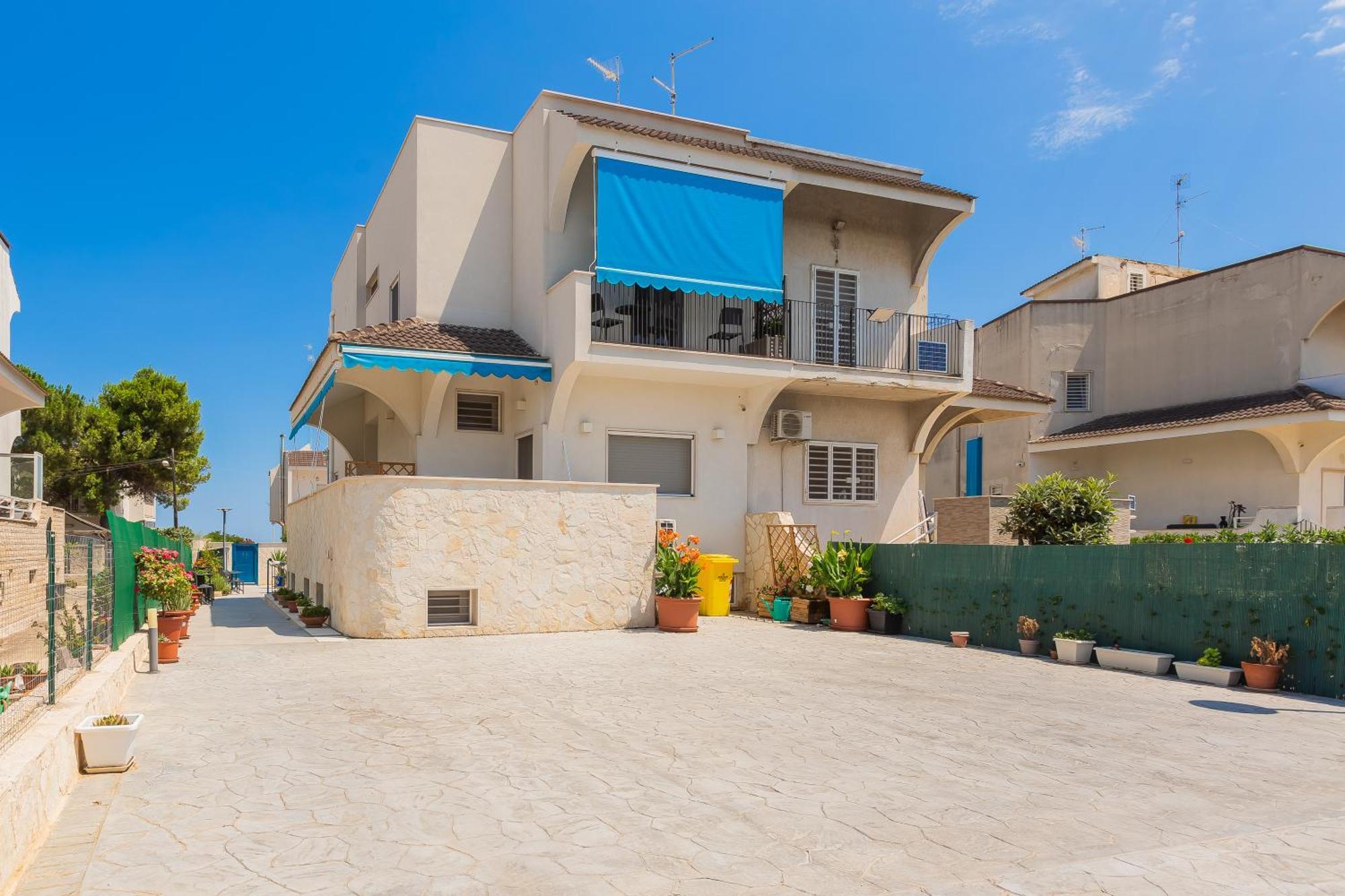 Apulia Blue Apartements &