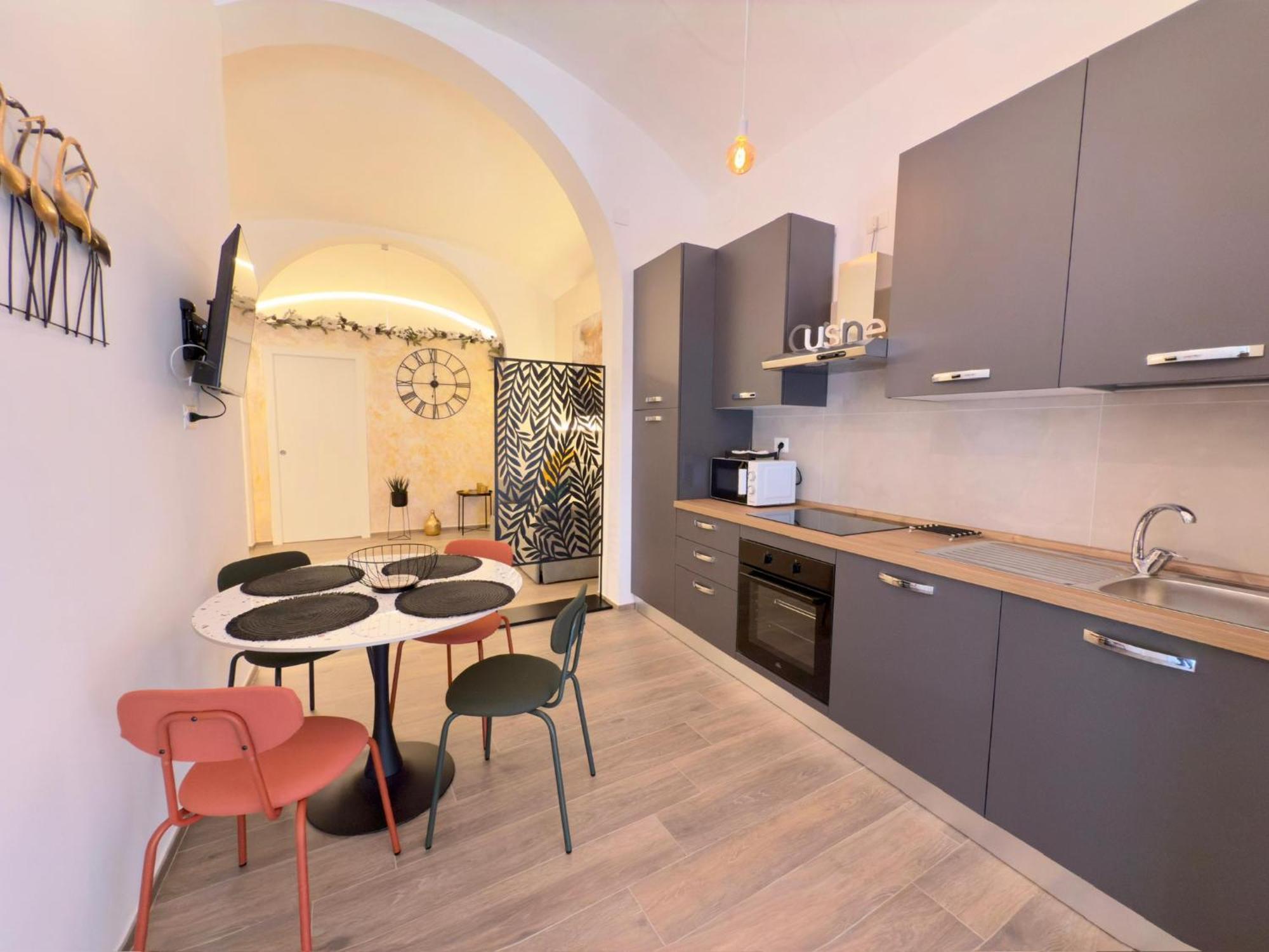 Crelugia - Style & Comfort Near Vecchia Holiday home *