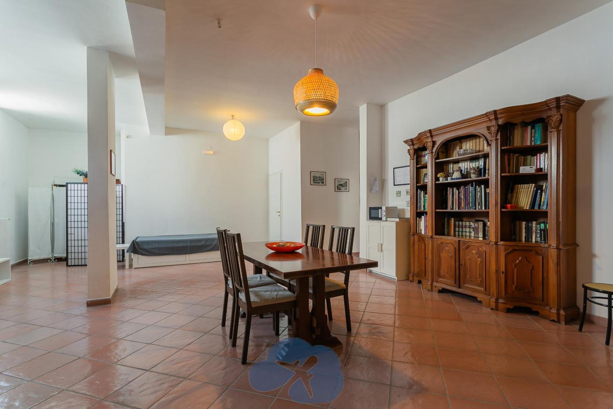 Apartment Airport House