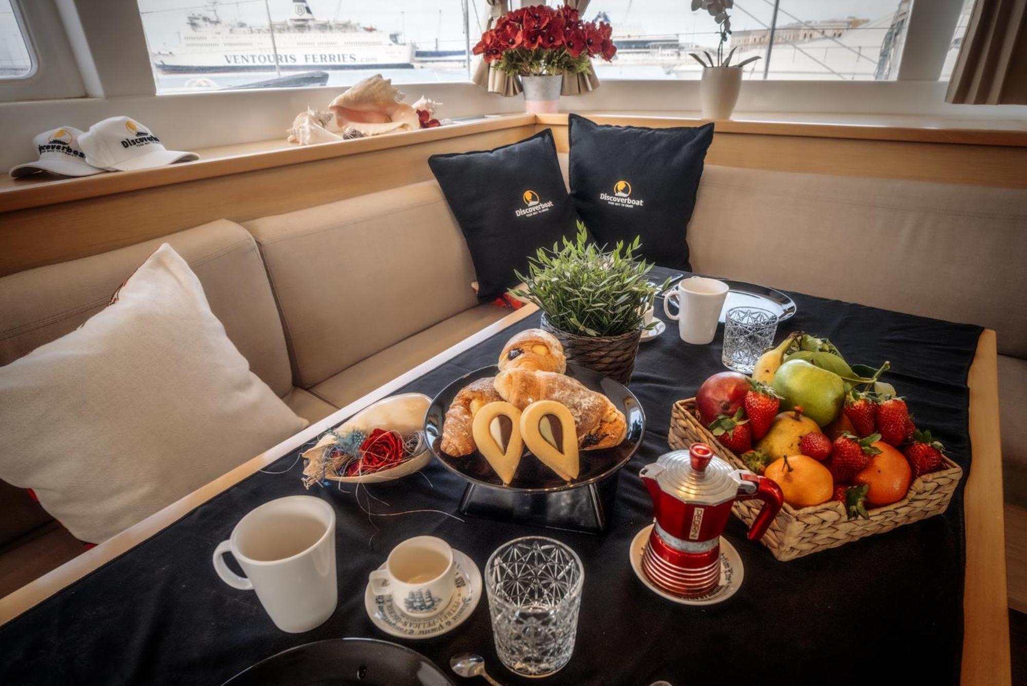 Discoverboat - Pita - Exclusive Boat&breakfast * Bari