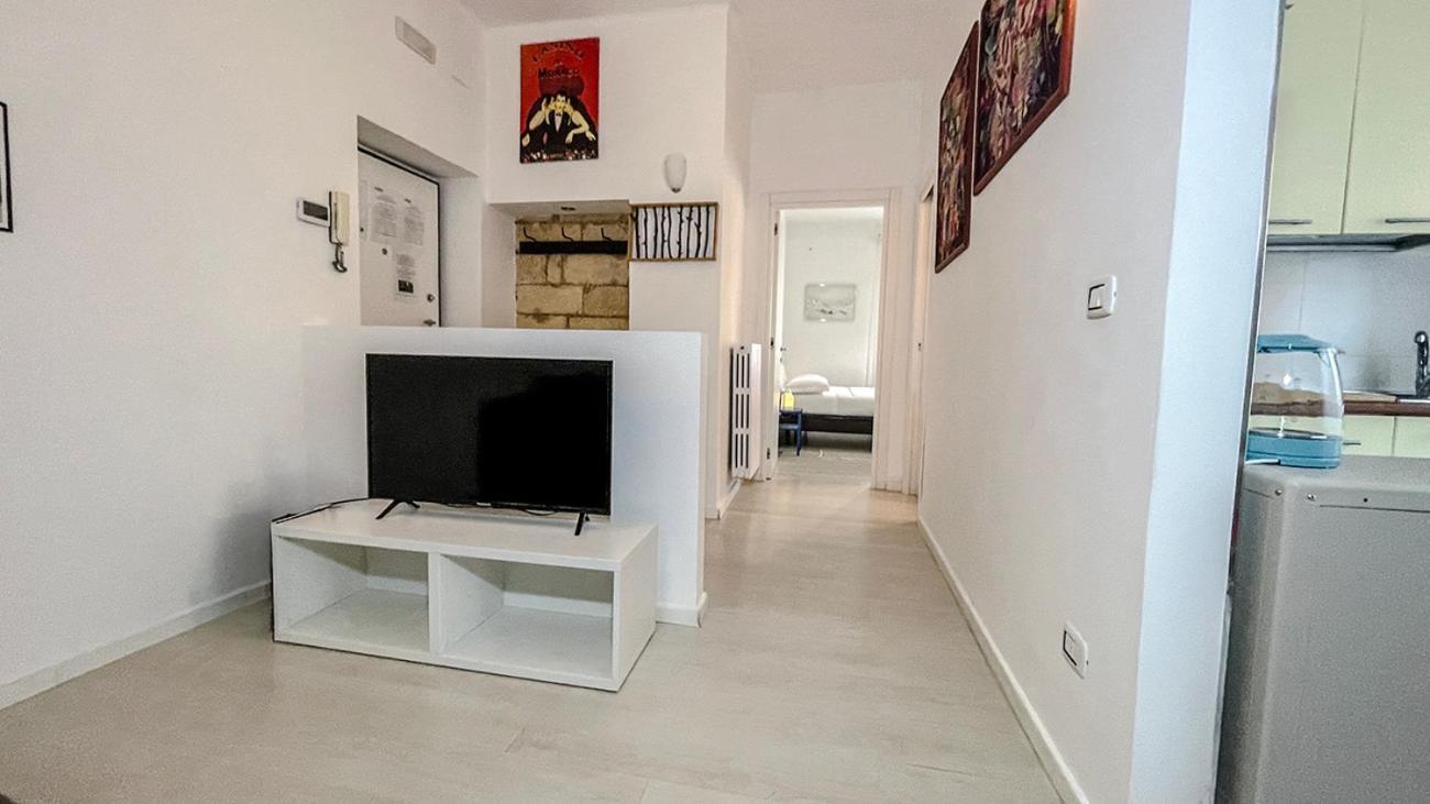 Cozy - Elegance And Comfort Near The Fair Bari