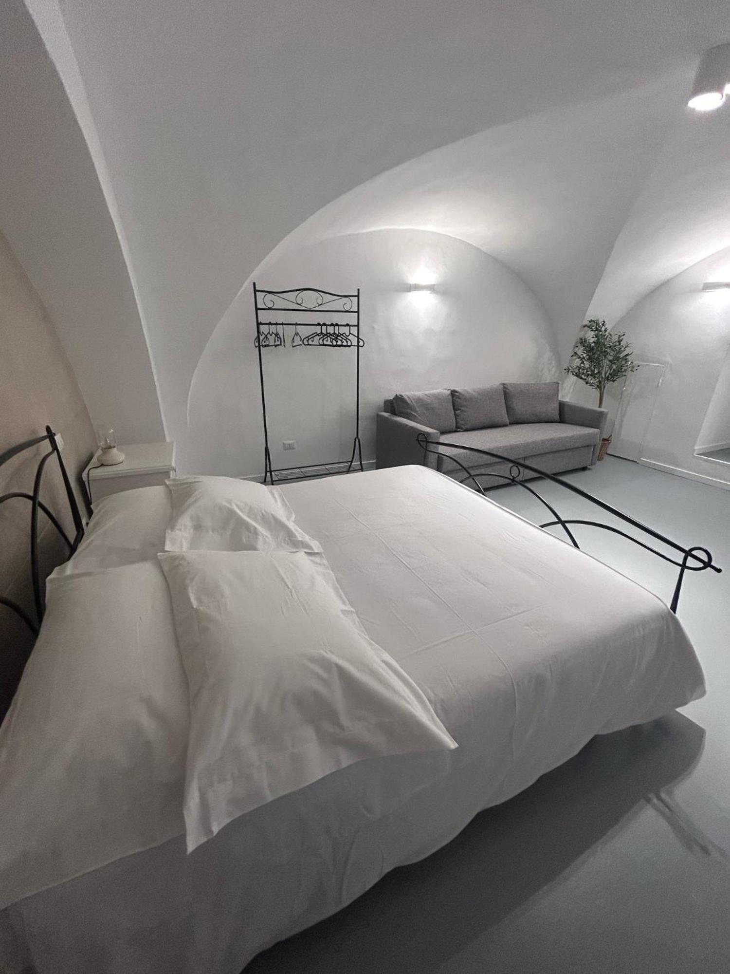 Apartment White Dome Retriet *