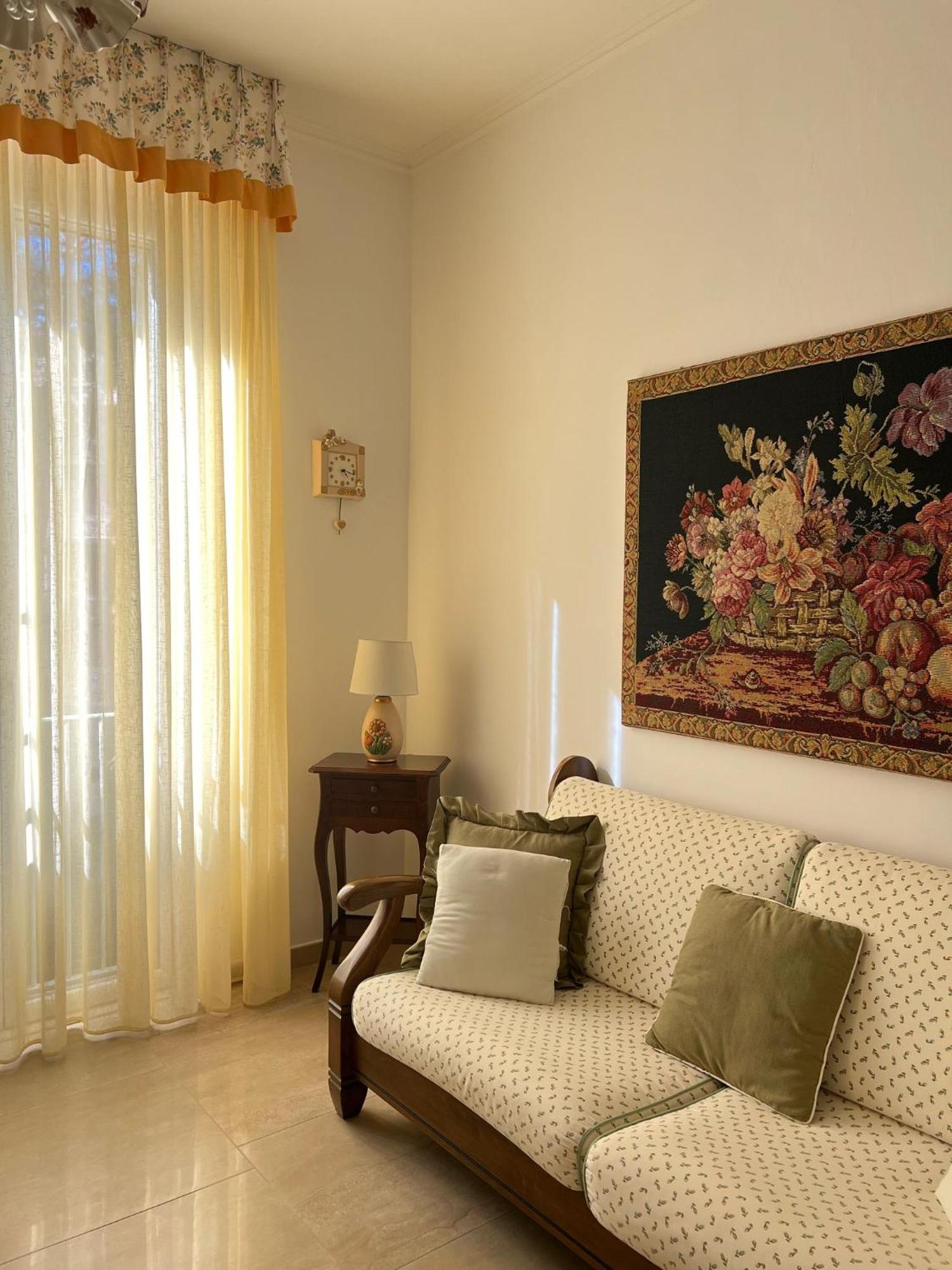 Radames House * Bari