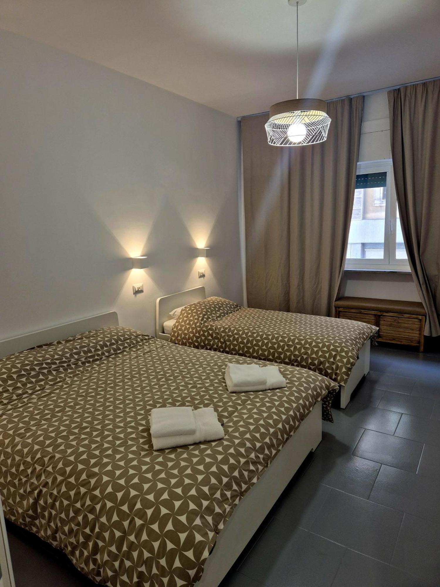 Marchese Di Montrone 126 Appartamento