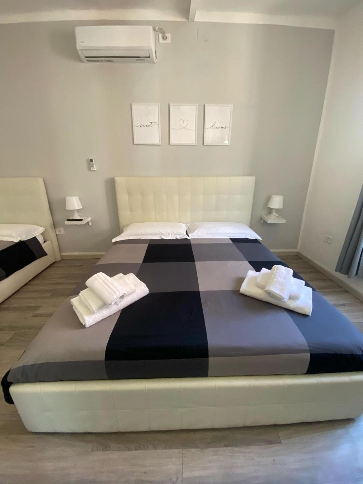 Newhouse 336 * Bari