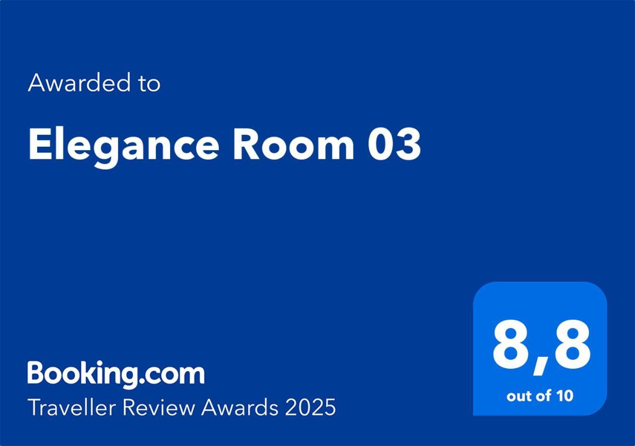 Bed & Breakfast Elegance 03