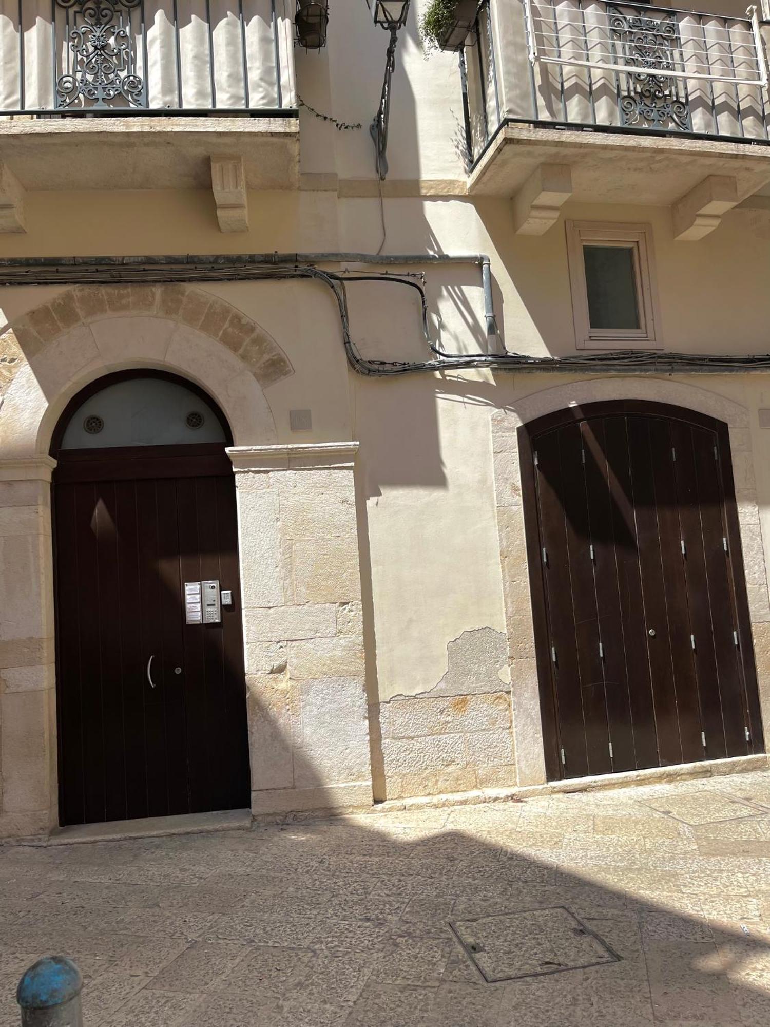 Ground Stone Apartment