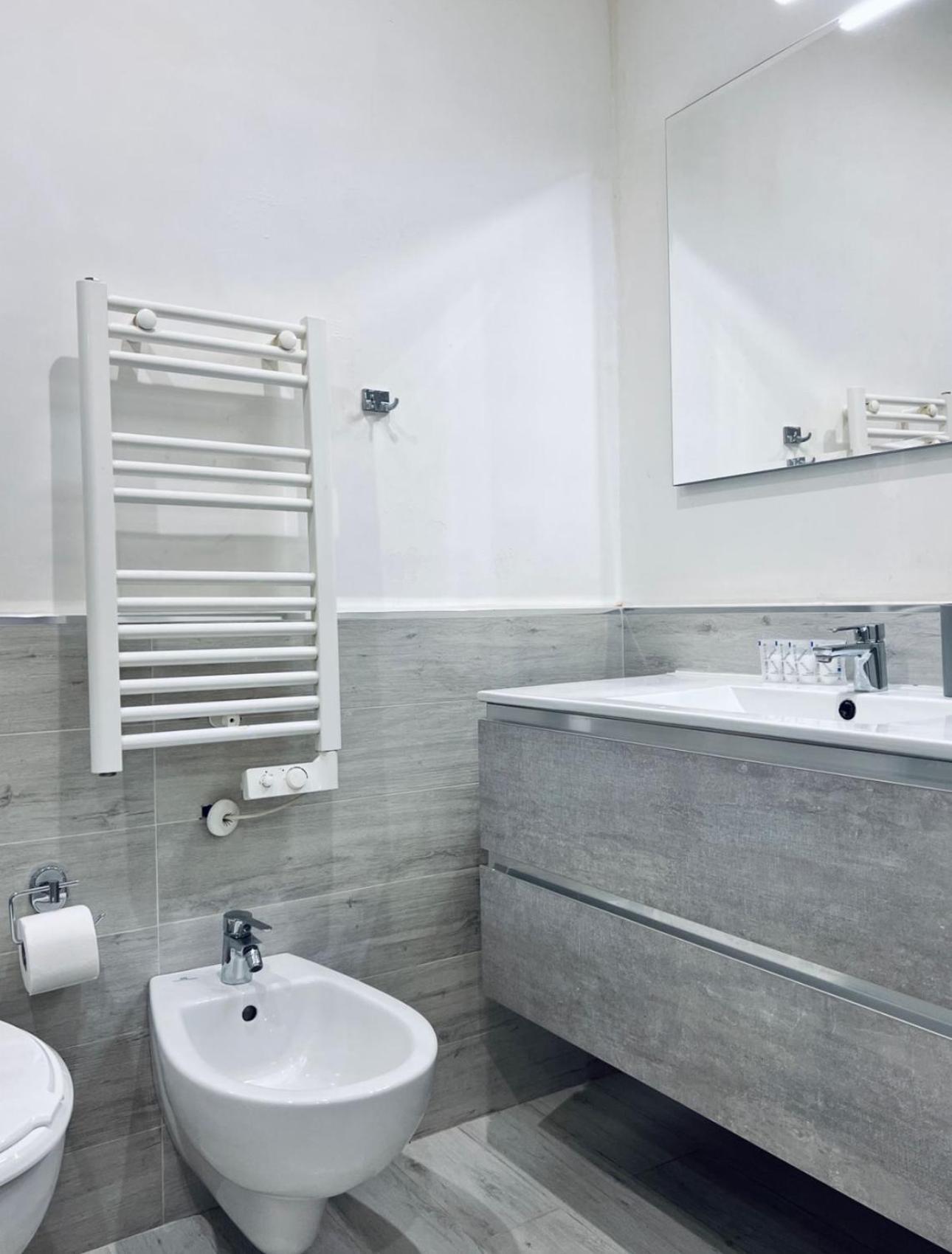 Urban Flat Dante Apartment Bari