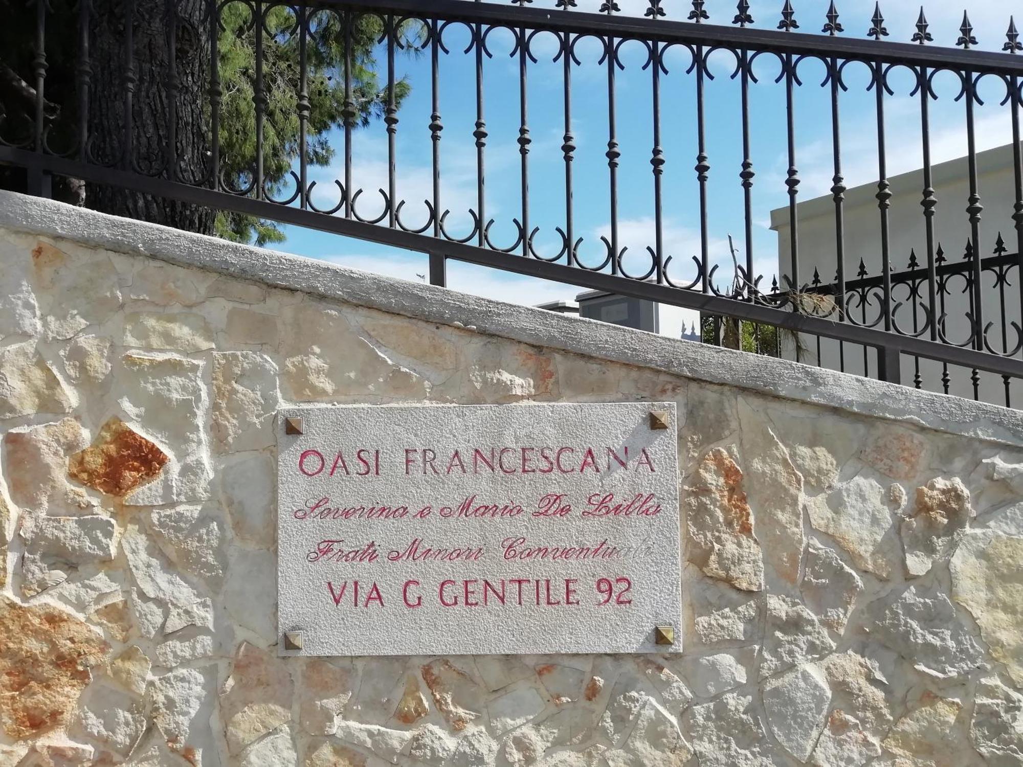 Hotel Casa Di Ospitalita Religiosa San Francesco D'assisi - Ba *