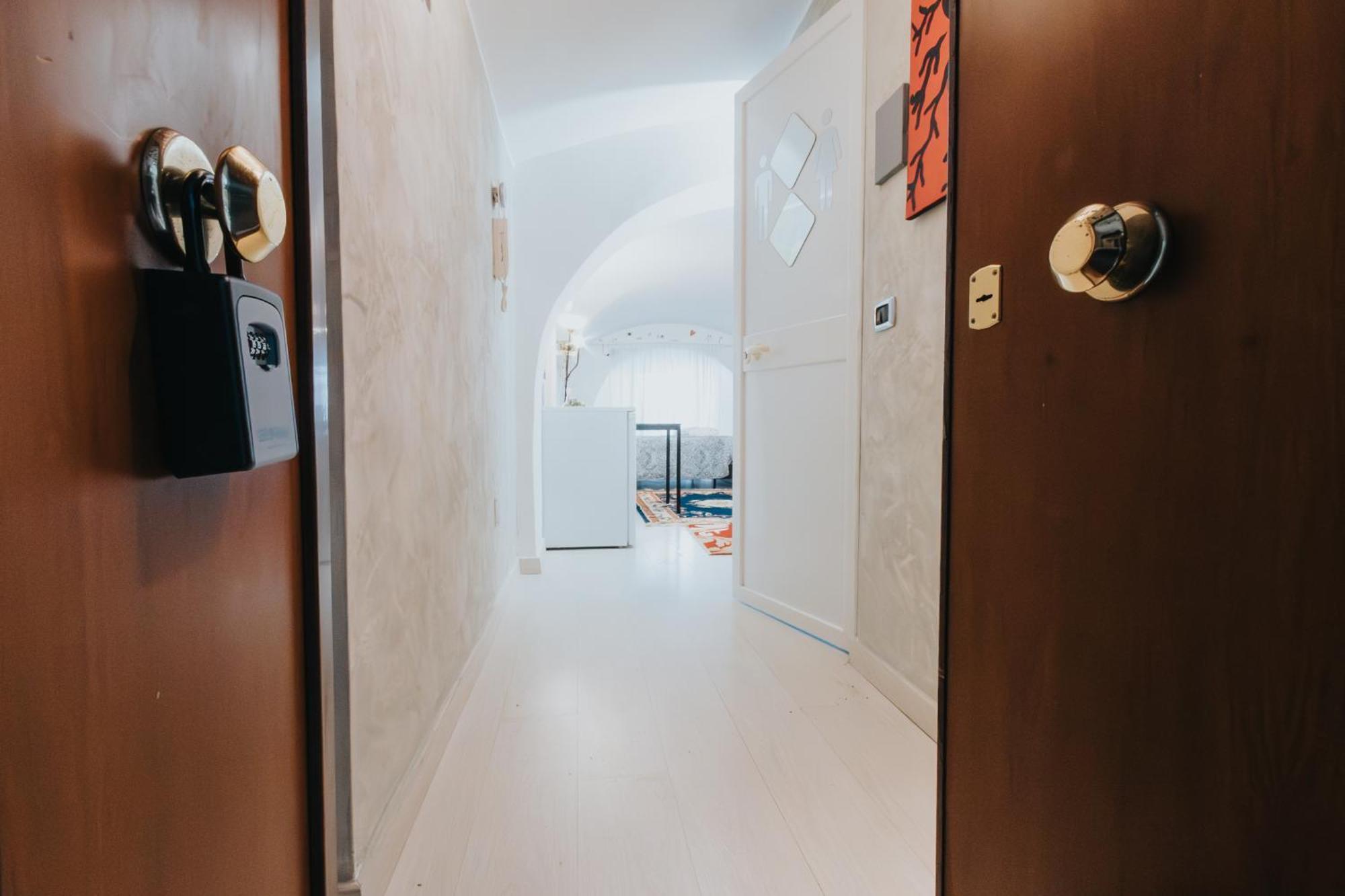 Al Sottosopra Apartment *