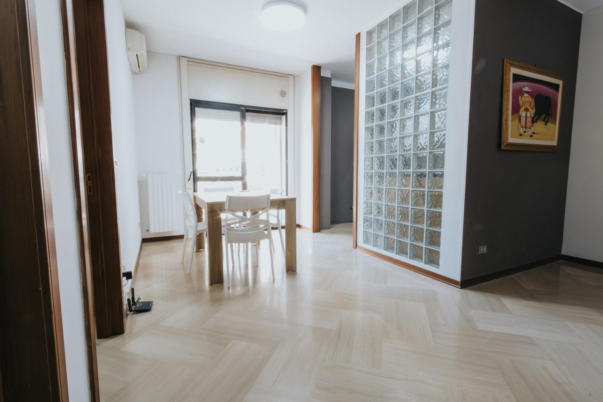 Lenoci Appartement *