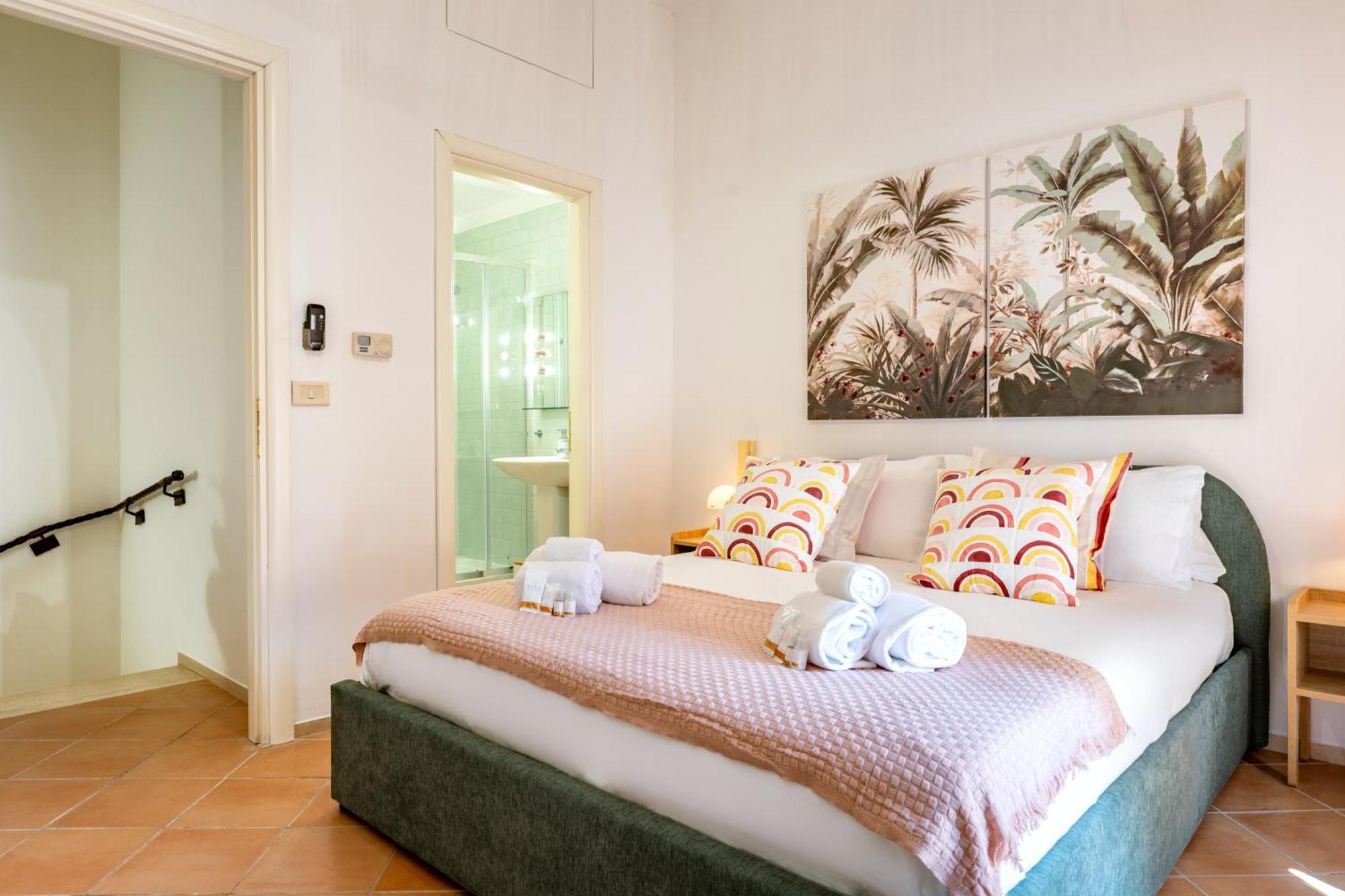 Palazzo Dama - Live Like A Local In Vecchia Apartment Bari