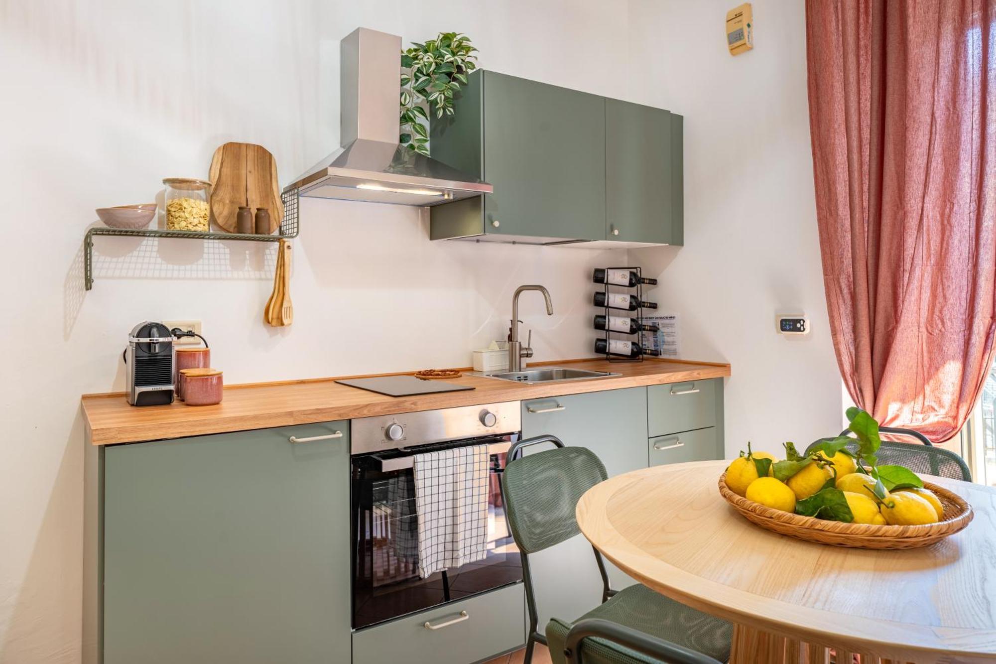 Palazzo Dama - Live Like A Local In Vecchia Bari