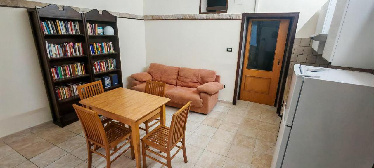Apartment Train Station - Casamia Bari