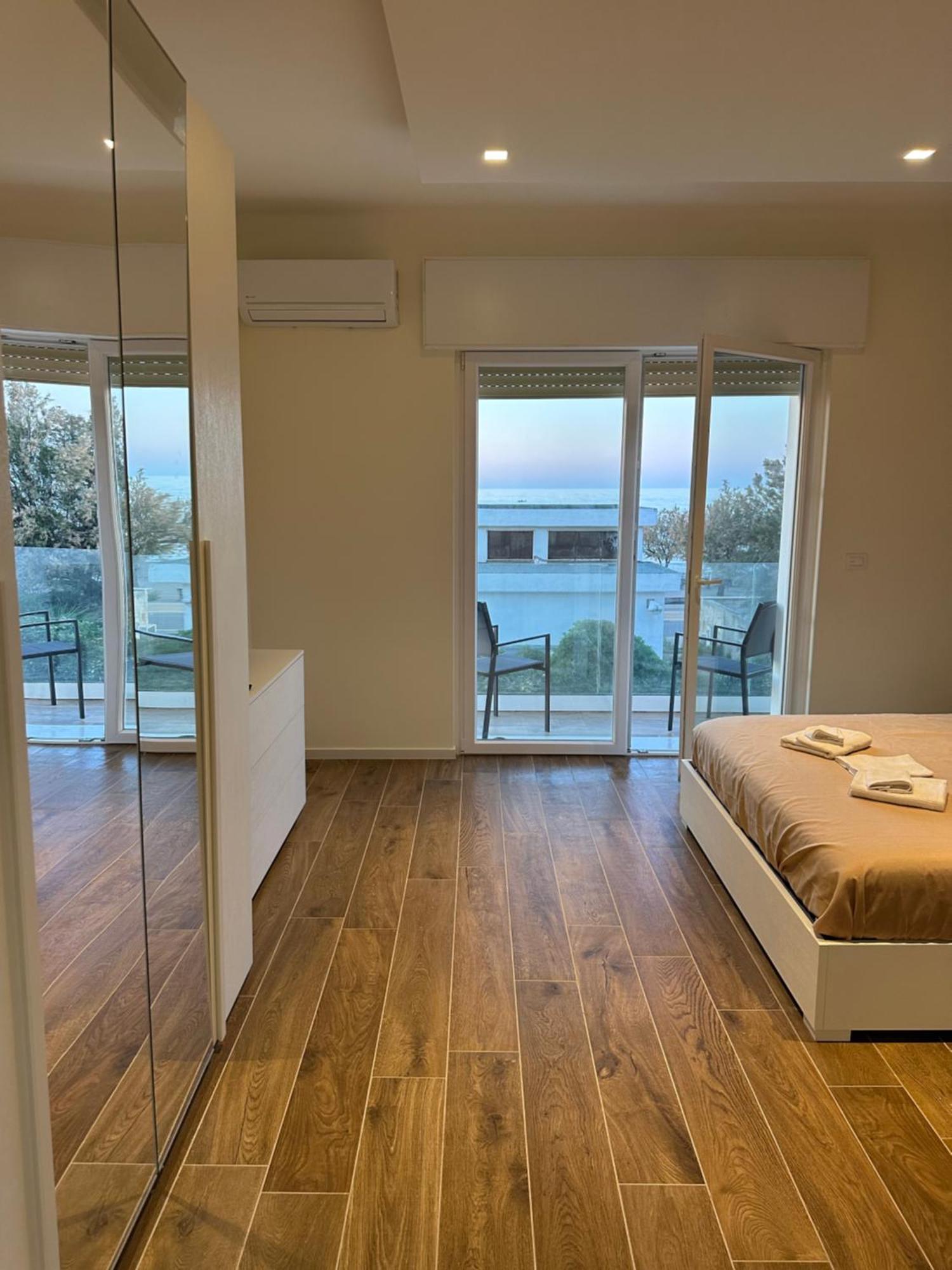 Andrea Luxury * Bari