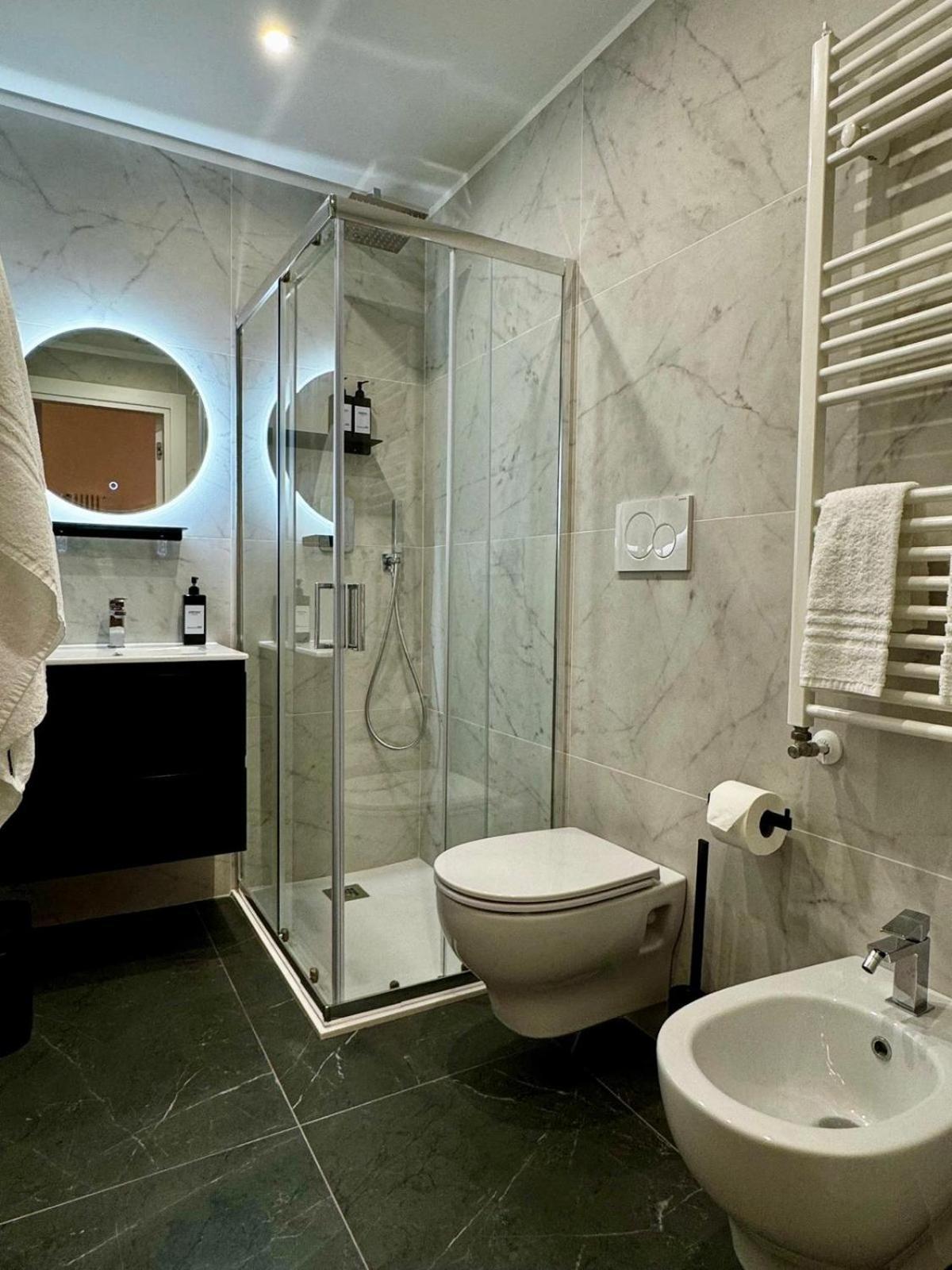 Guest house Eccelsobarese - Close To Airport Train Link *