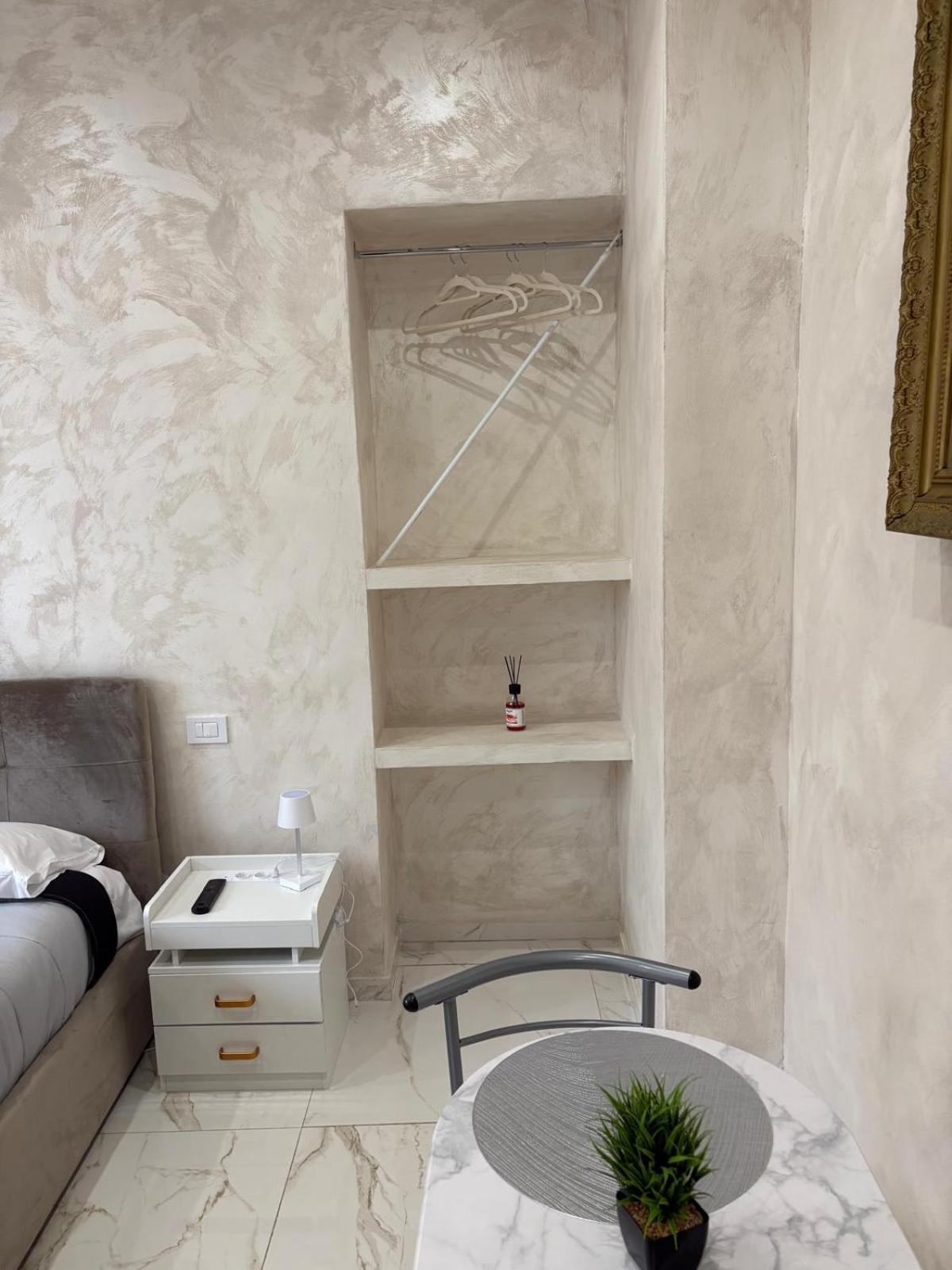Luxury By Anna Bari