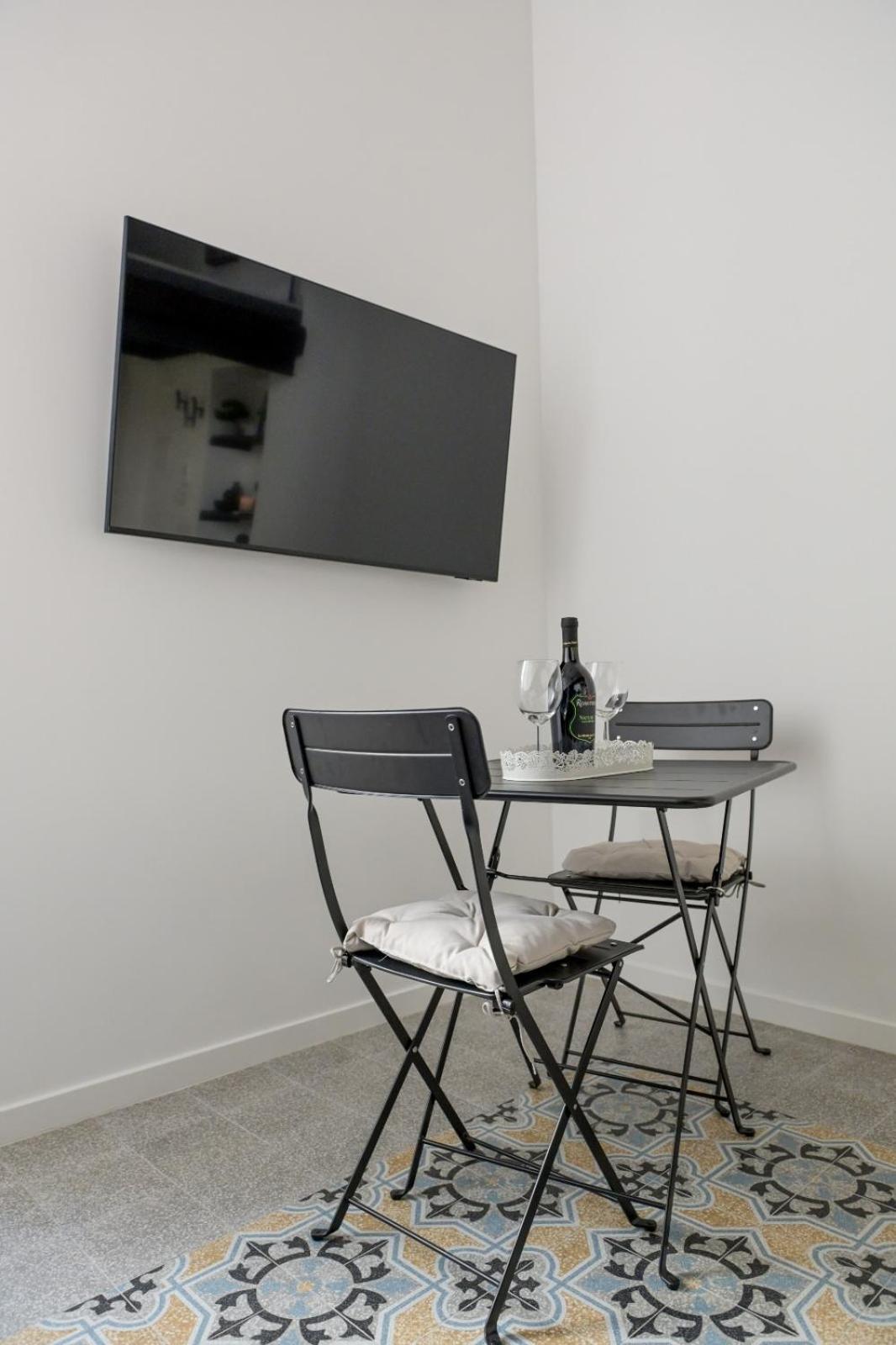 Raffaella Paola Apartment *