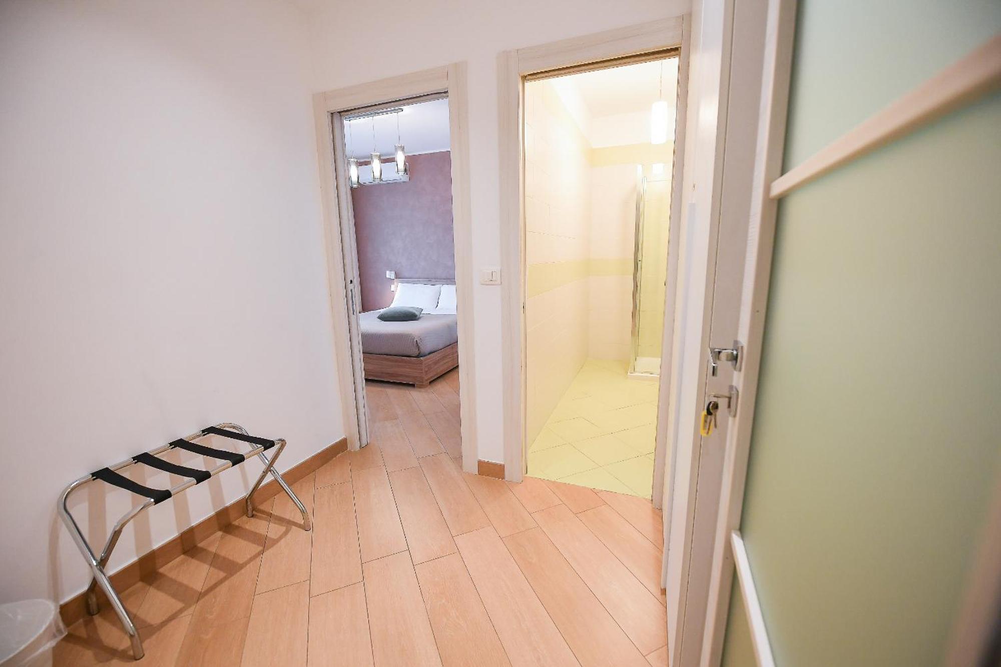 Guest house Karol Wojtyla Airport Bari