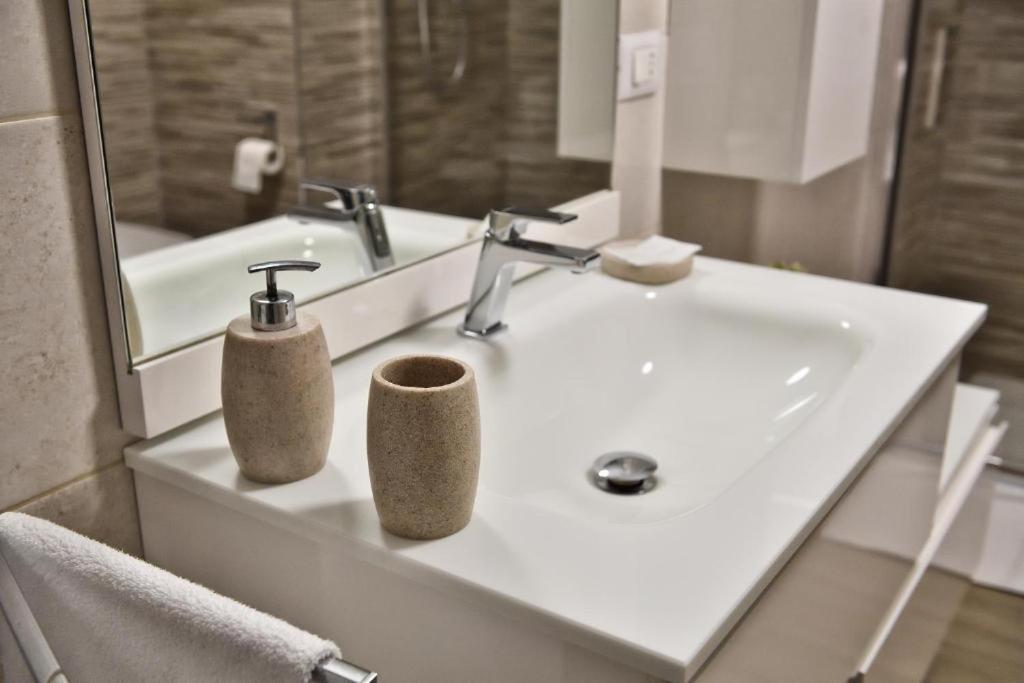 Guest house Karol Wojtyla Airport Bari