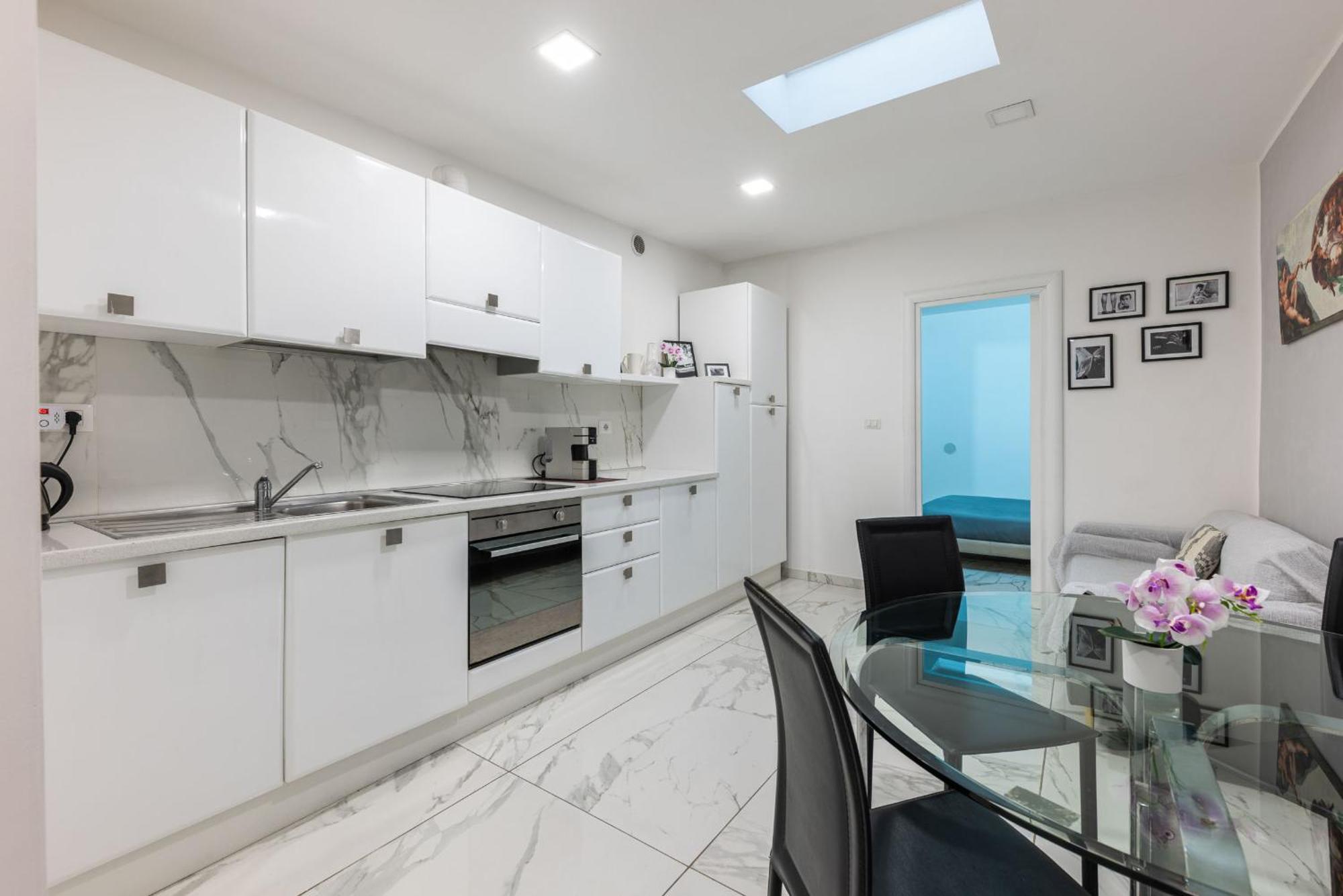 Apartment Chic House Bari