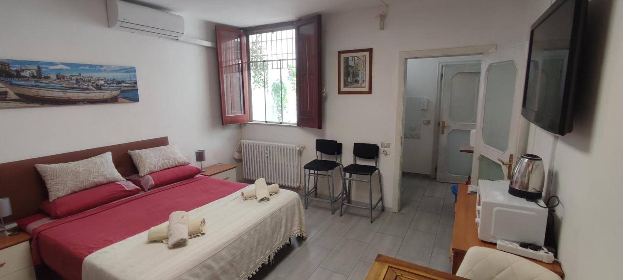 Apartment Super Studio, No Noise, Near Seaside, Shops *