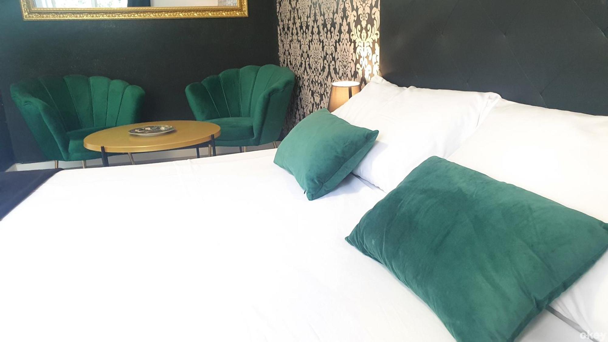 Lush Escape - Hottube And Sauna Apartment Bari