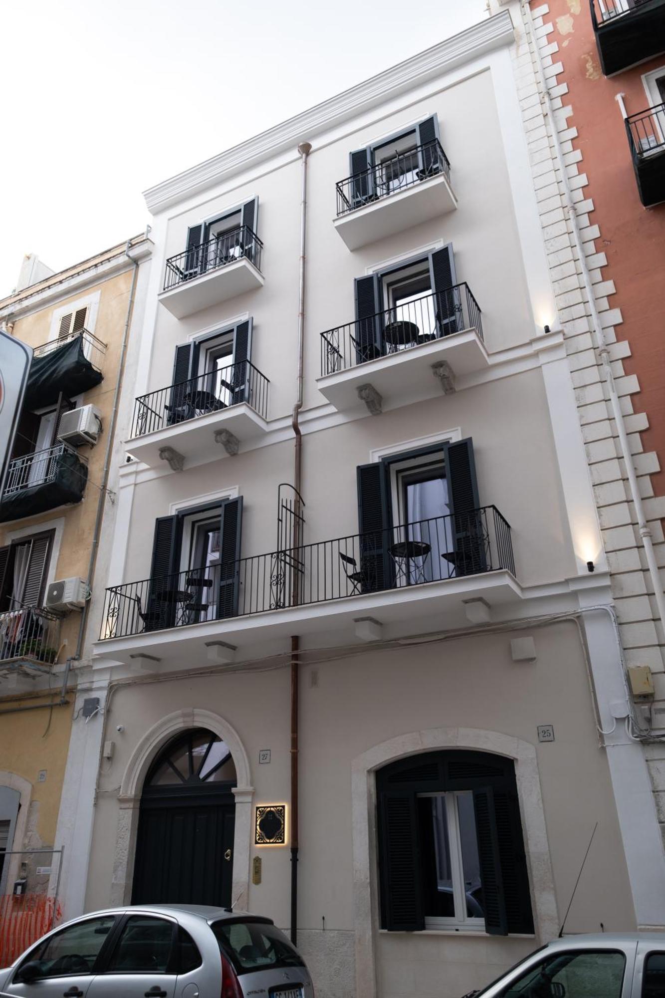 Palazzo Pisani - *