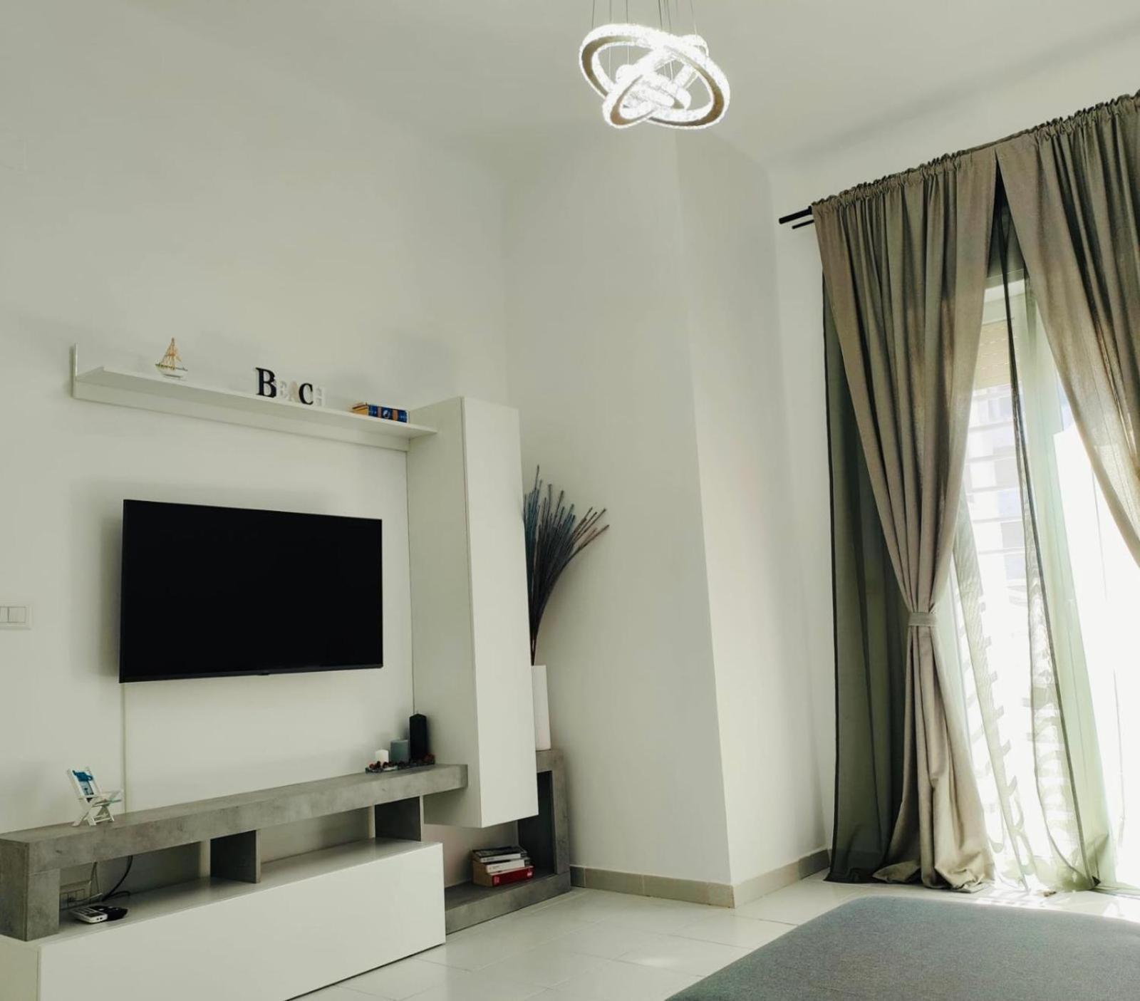 Rihanna&ianis House Bari
