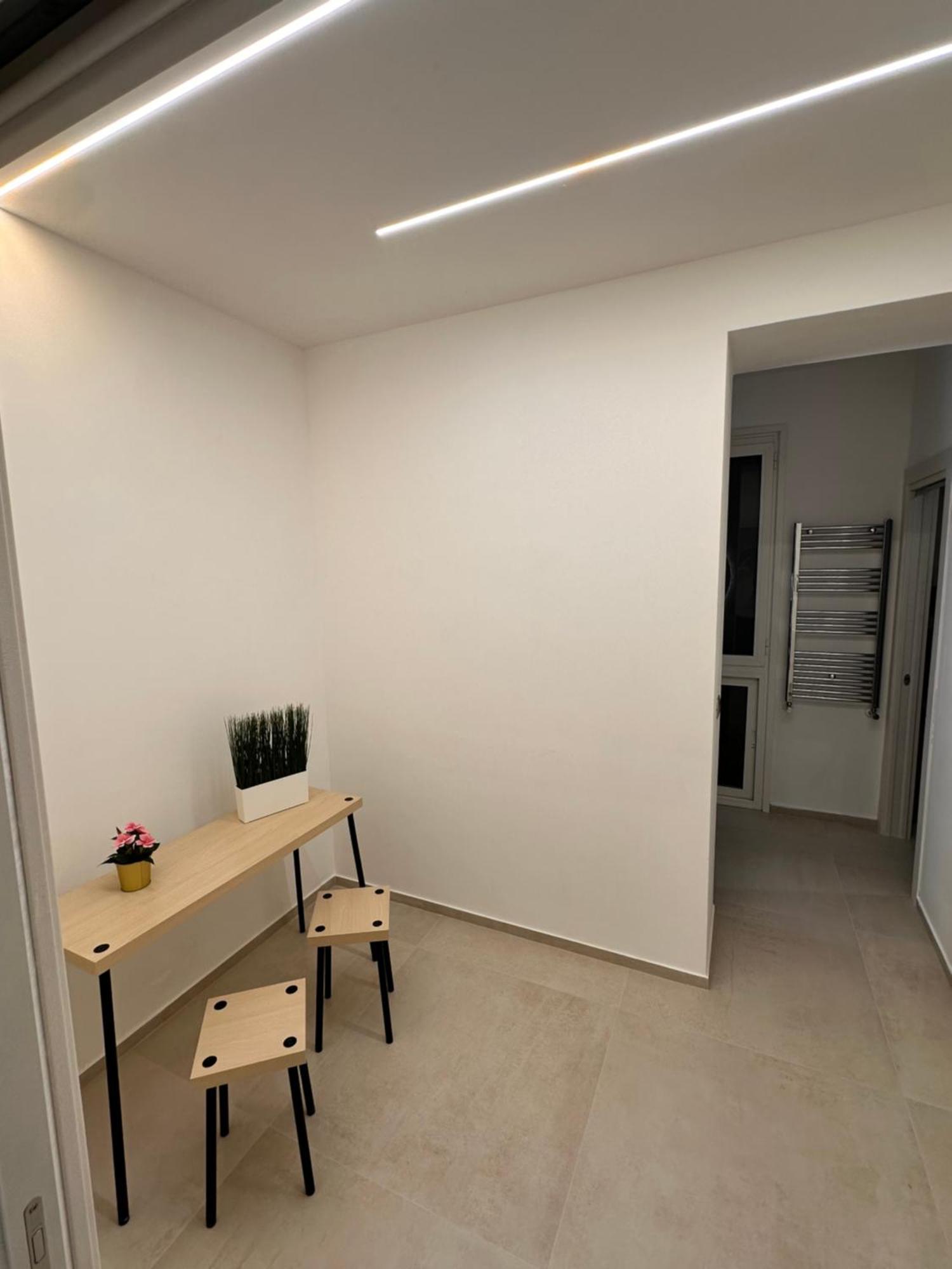 Dalyrooms * Bari