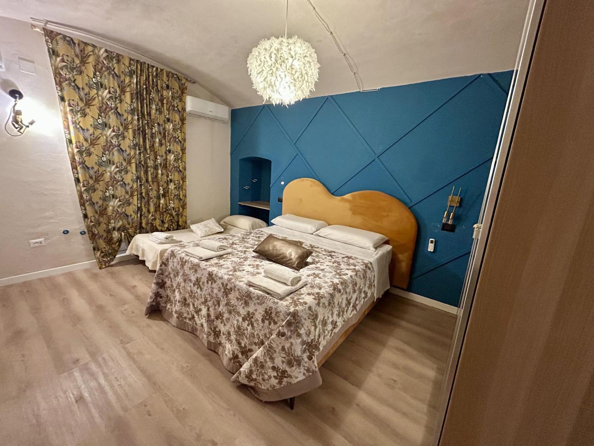 Quiet And Stylish - Center, Minutes To Station Bari