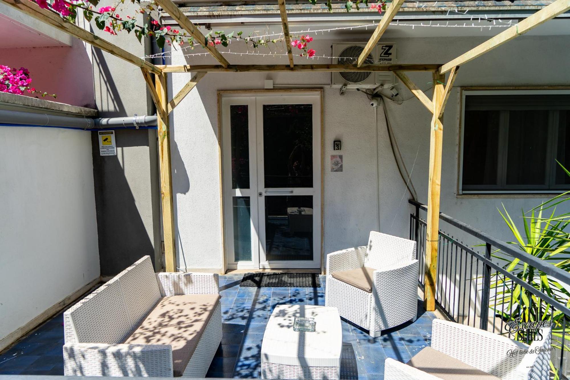 Apartment Lush Escape - Hottube And Sauna Bari