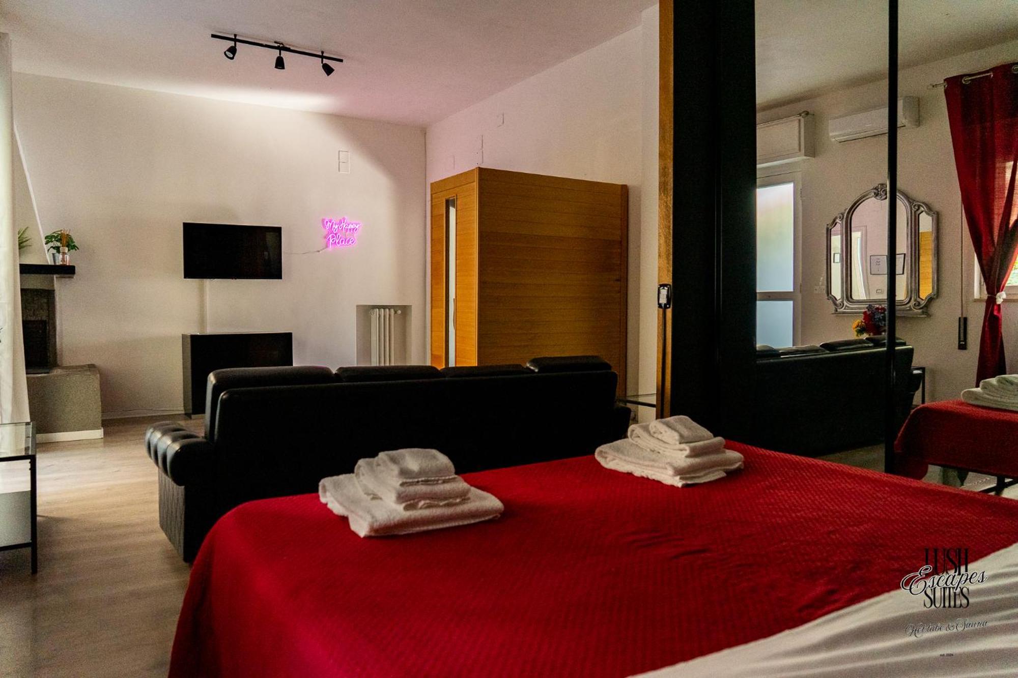 Apartment Lush Escape - Hottube And Sauna *