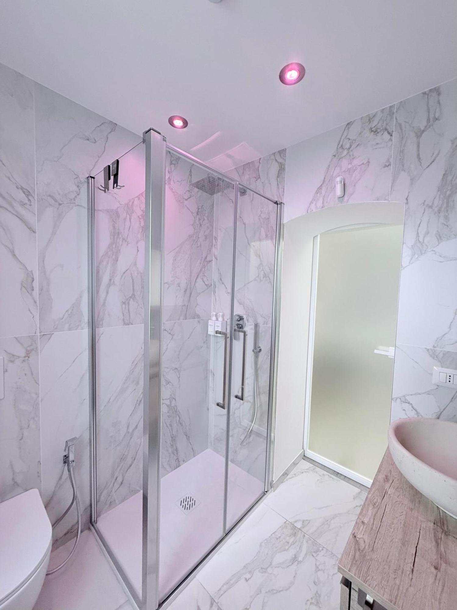 Lucesuite Apartment *