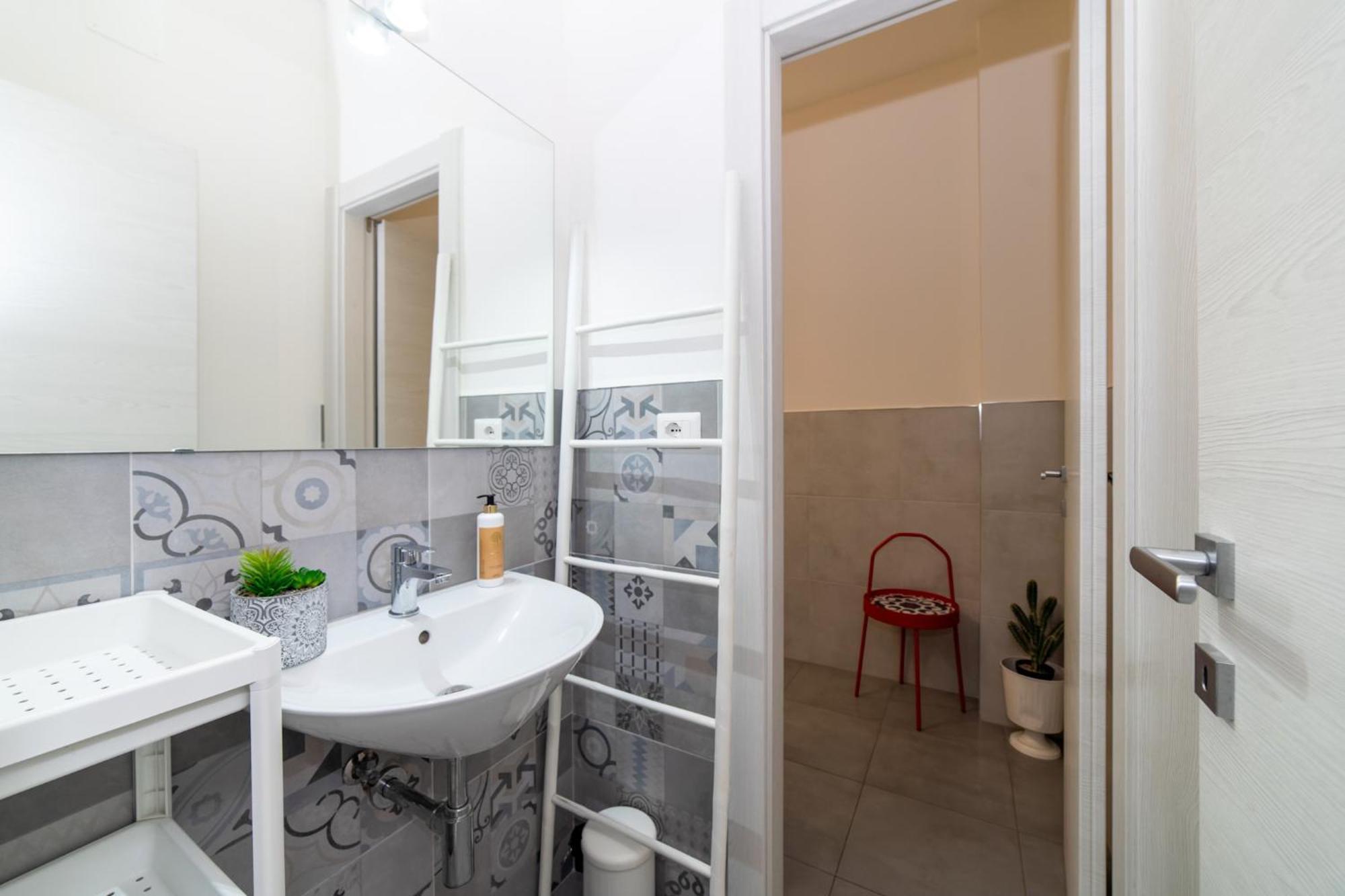 Robertone Apartment *